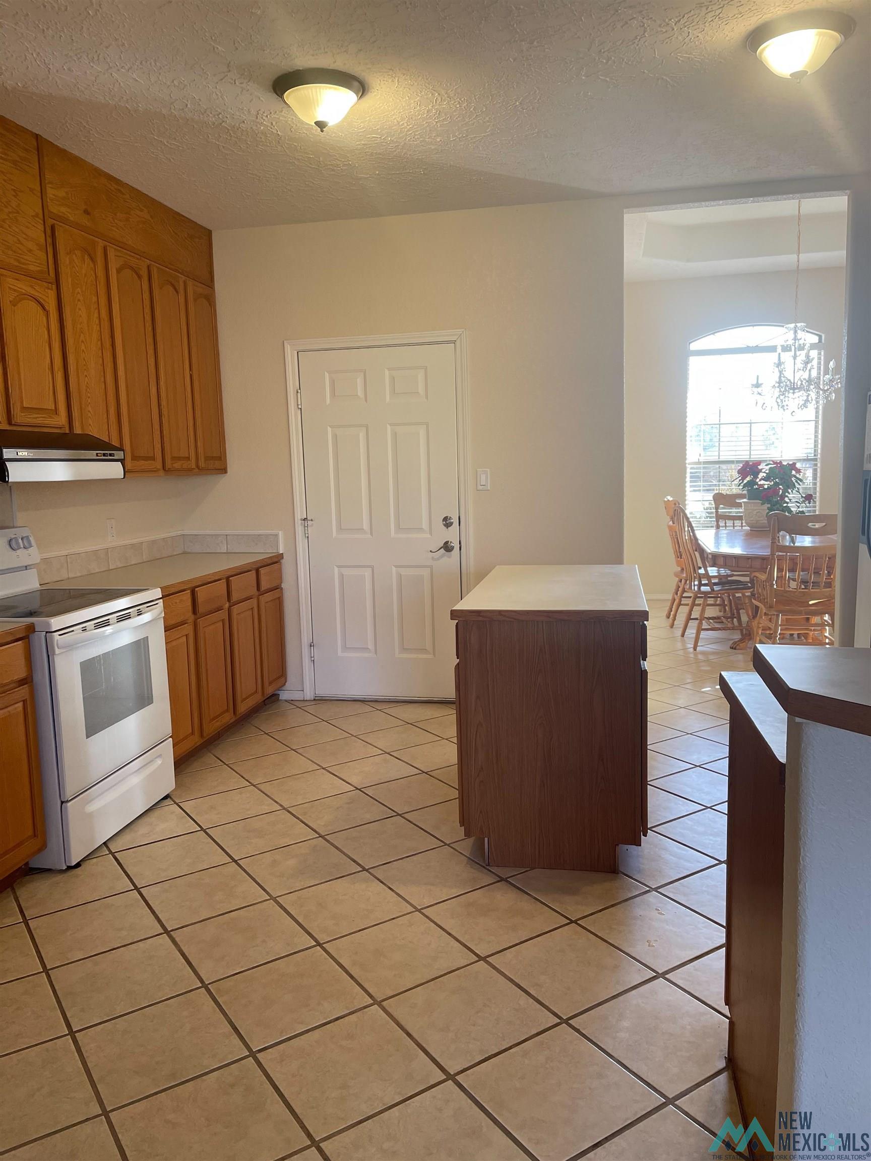 1311 Oakwood Circle