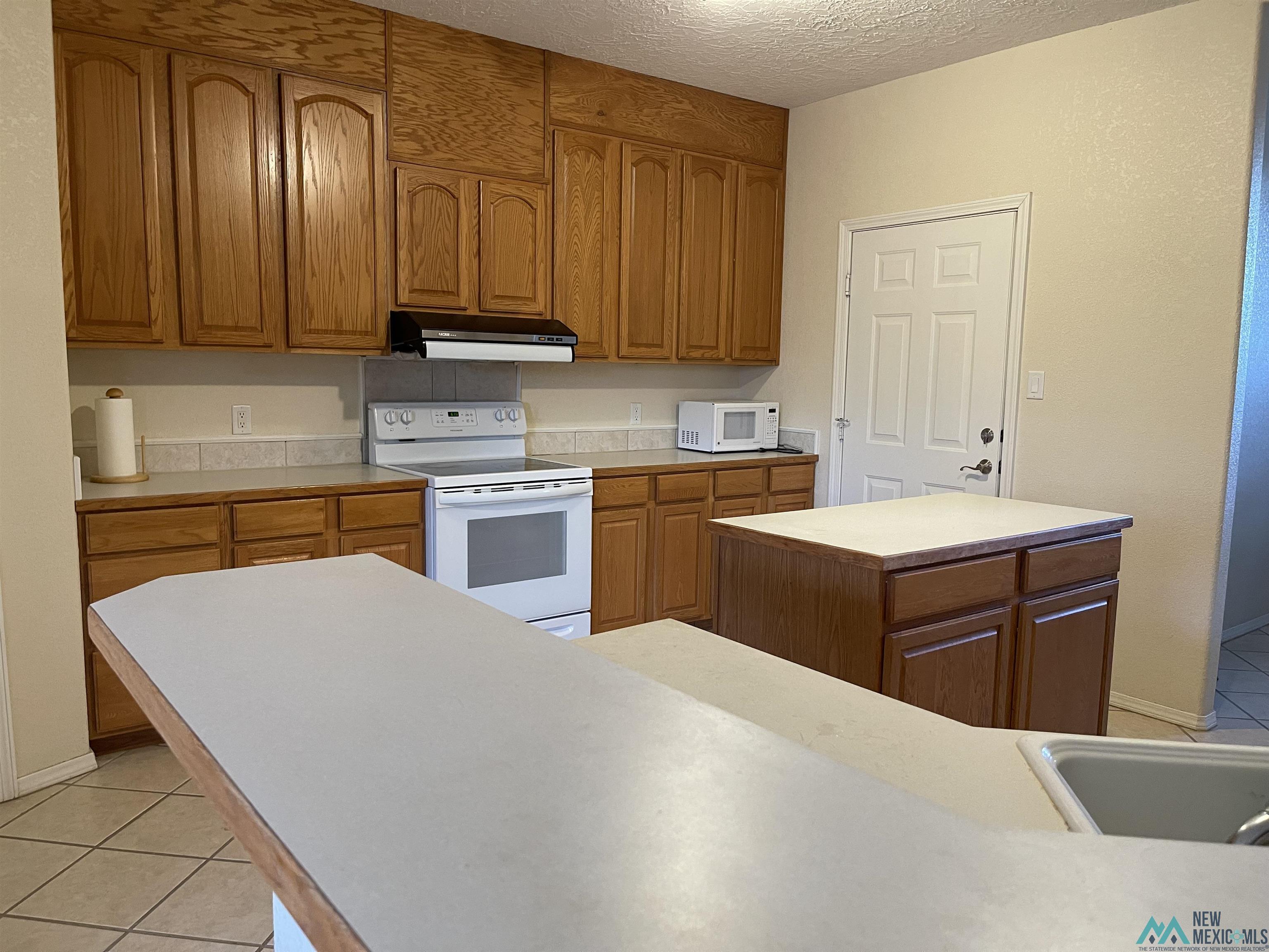 1311 Oakwood Circle