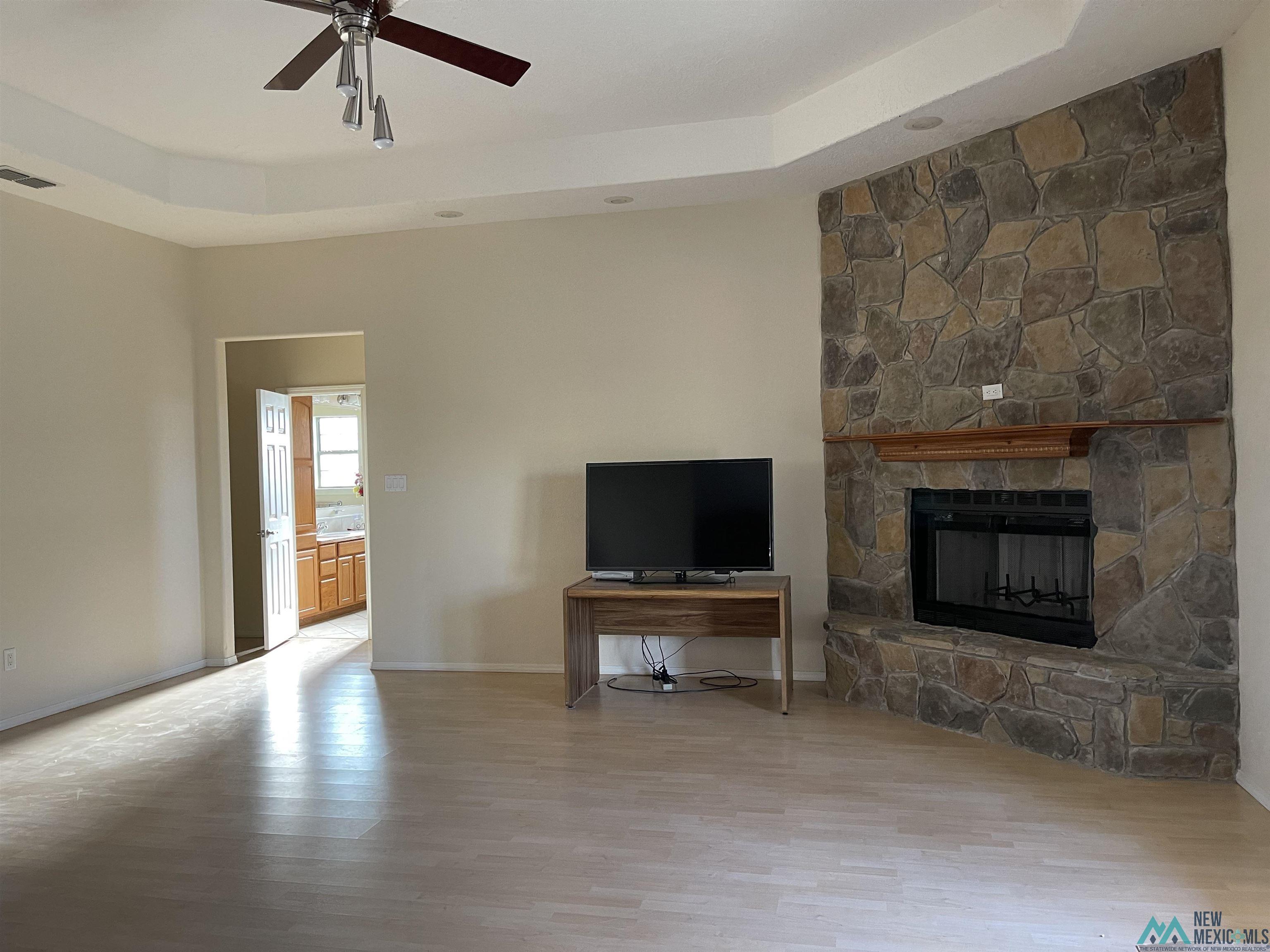 1311 Oakwood Circle