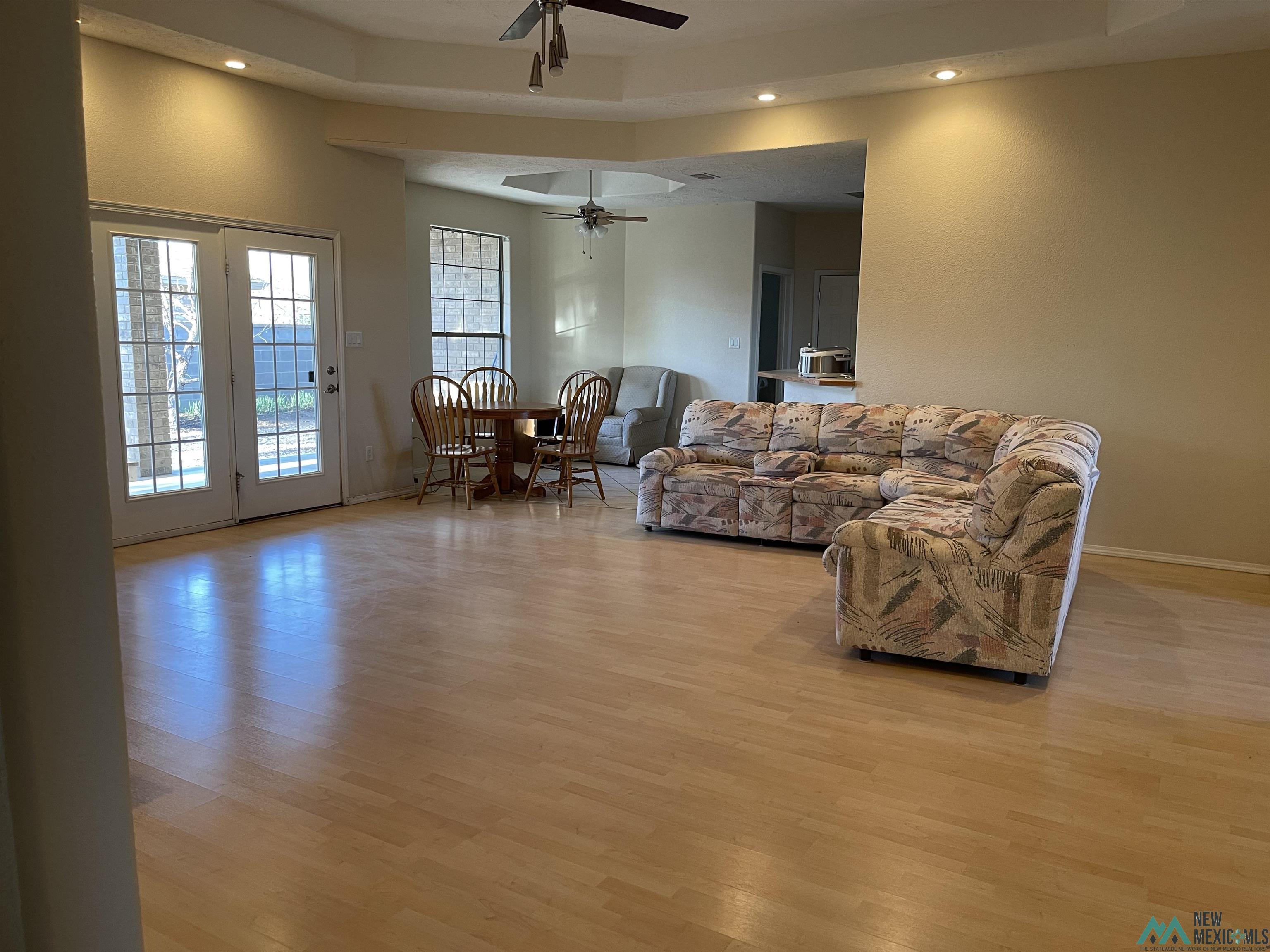 1311 Oakwood Circle
