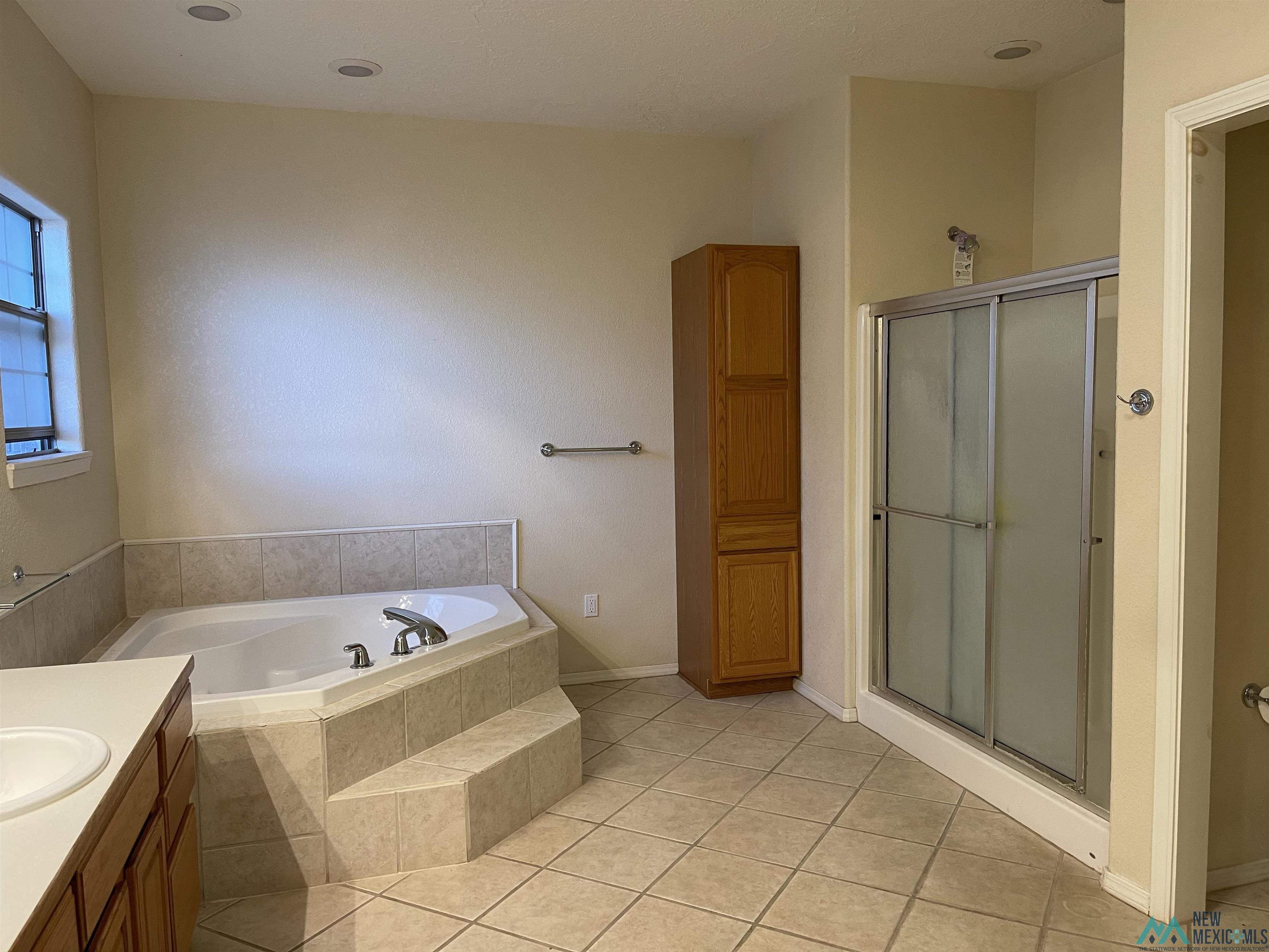 1311 Oakwood Circle
