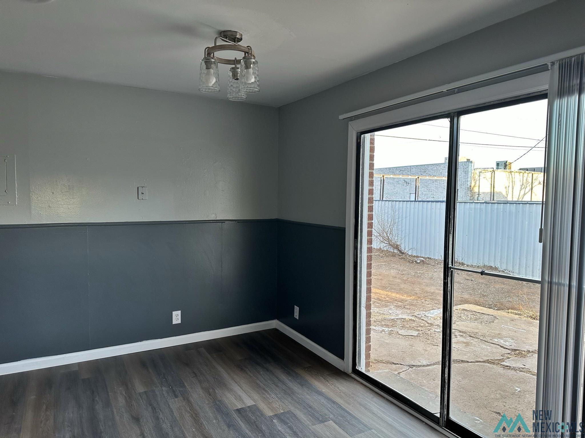 1509 N Reid Street