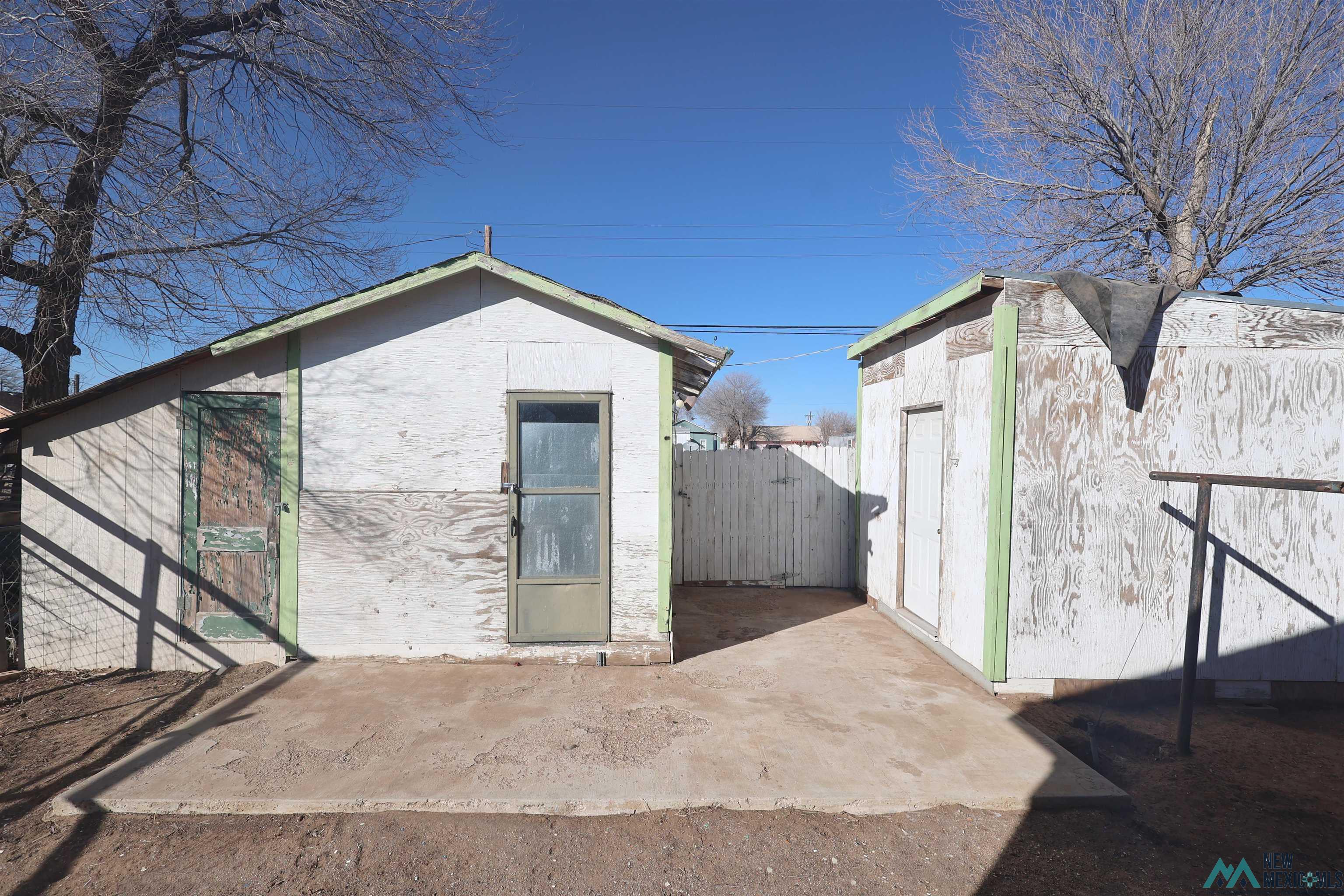 925 Canadian Street