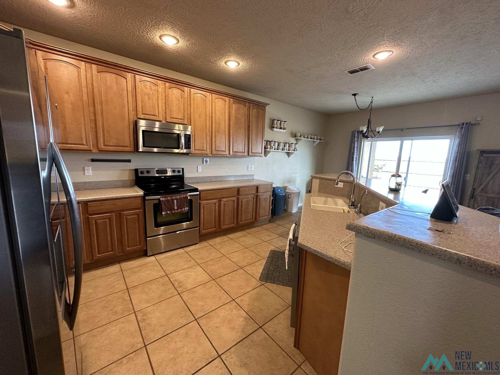 2724 Hammond Drive