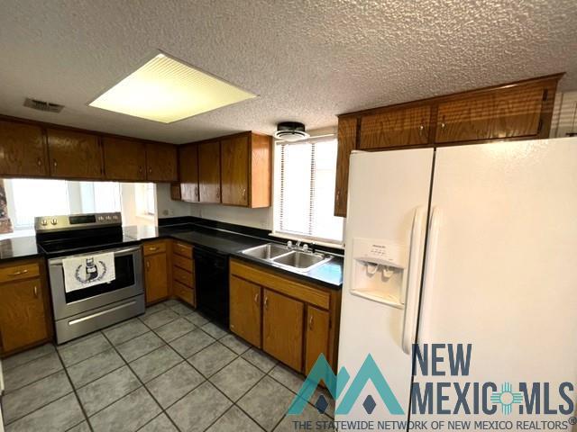 220 Lakeview Terrace