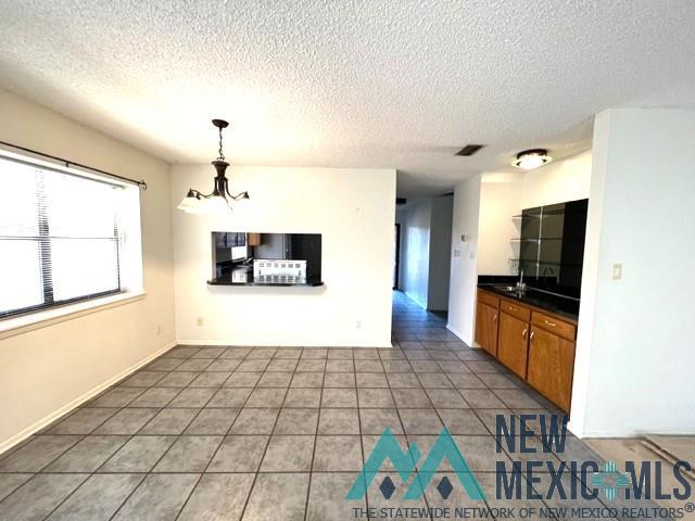 220 Lakeview Terrace