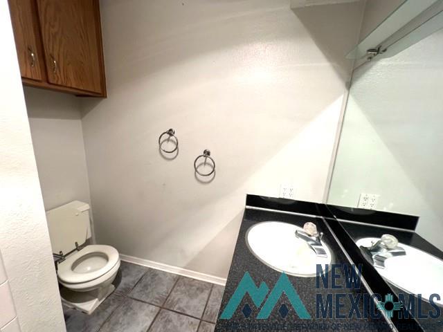 220 Lakeview Terrace