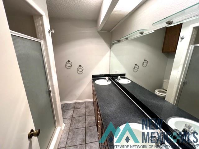220 Lakeview Terrace