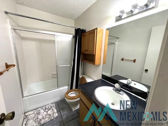 220 Lakeview Terrace
