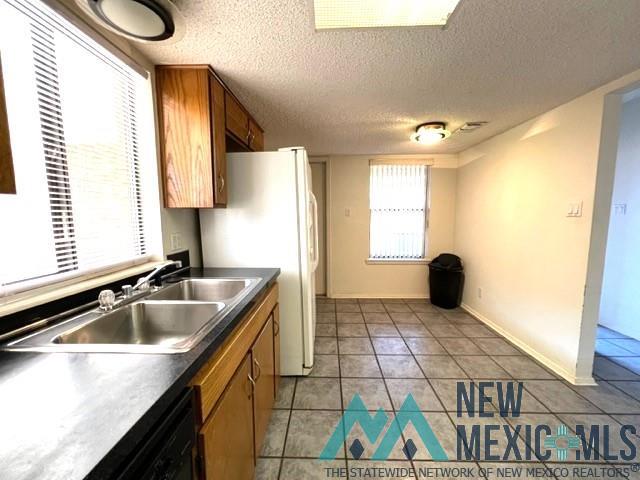 220 Lakeview Terrace