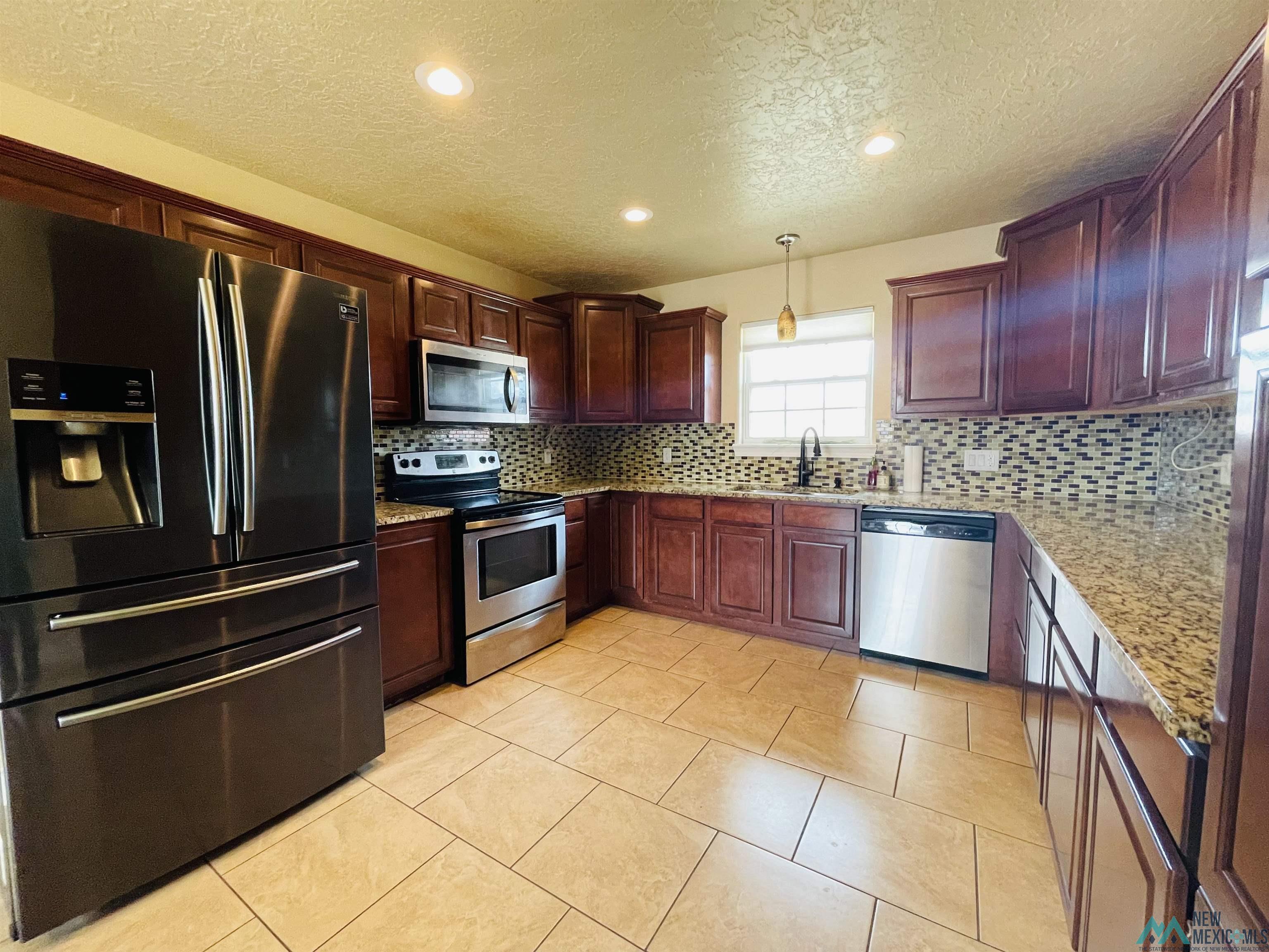 120 Mariposa Drive