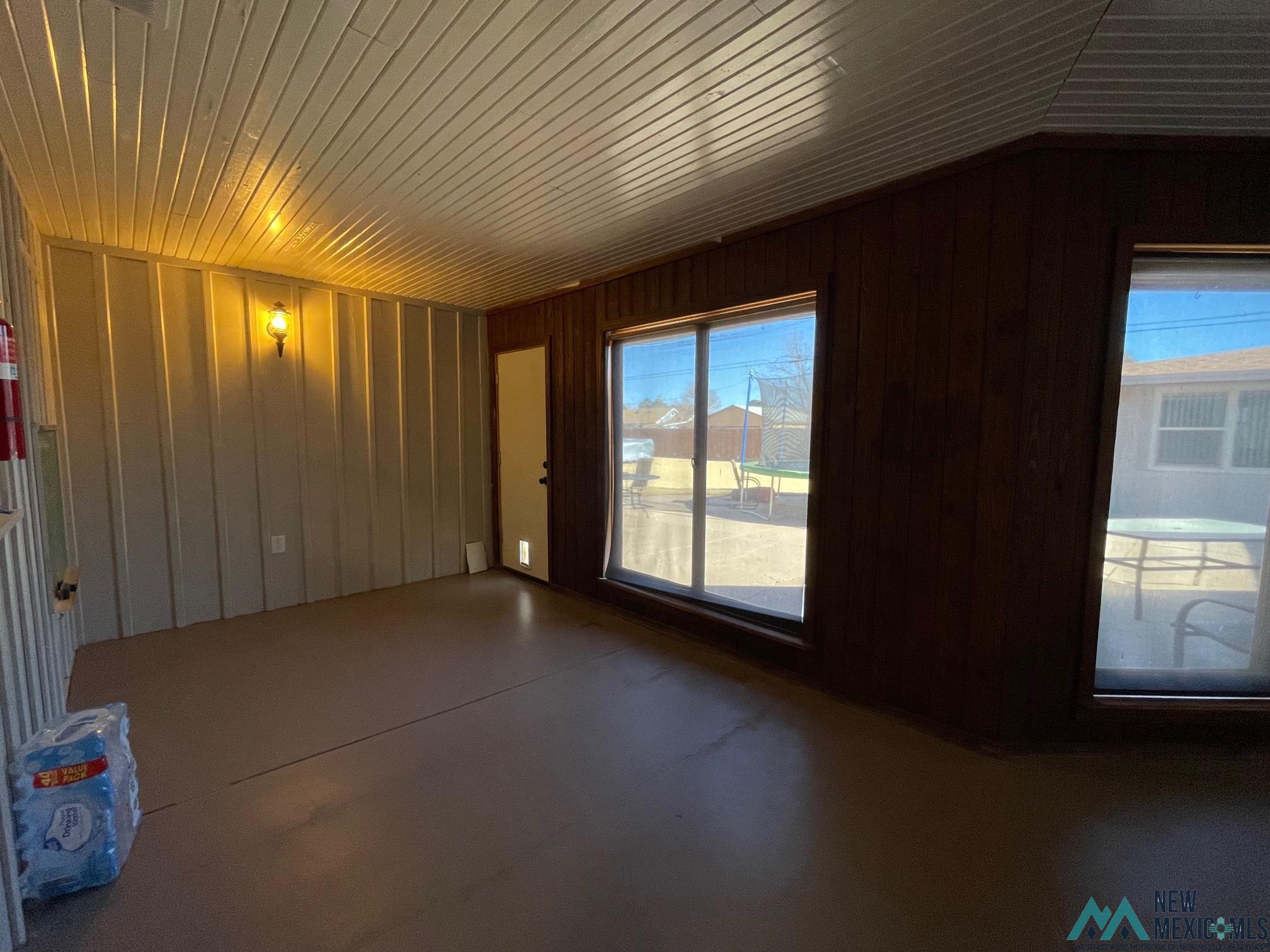 2901 Axtell Drive
