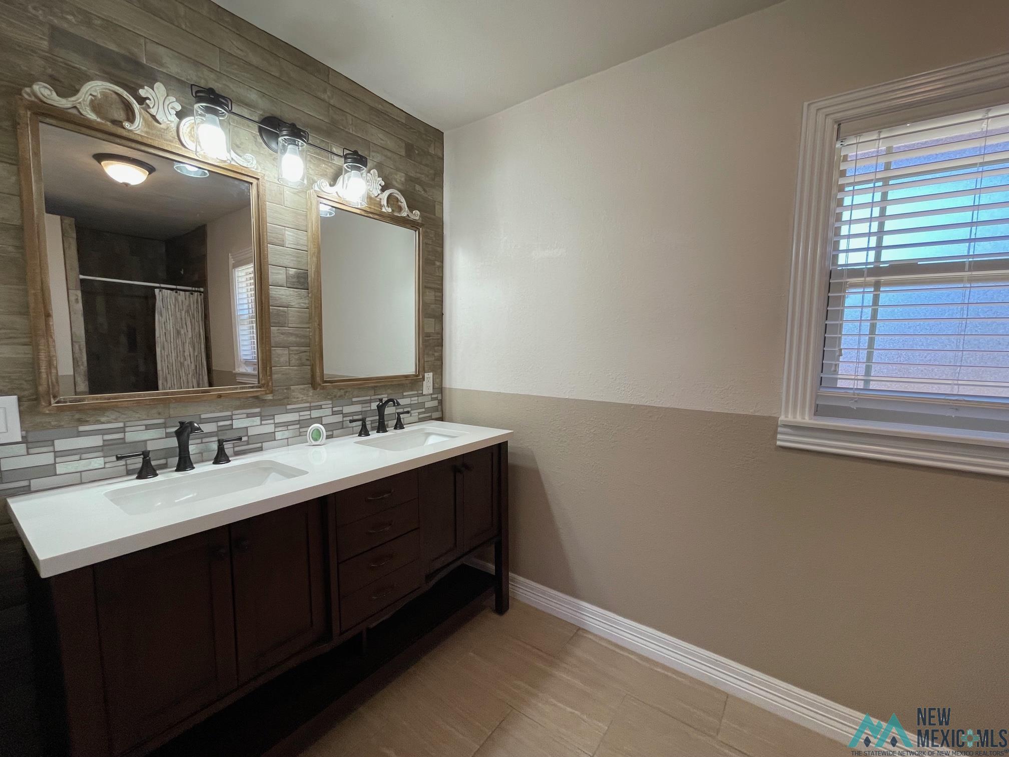 2901 Axtell Drive