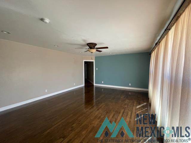 2901 Axtell Drive
