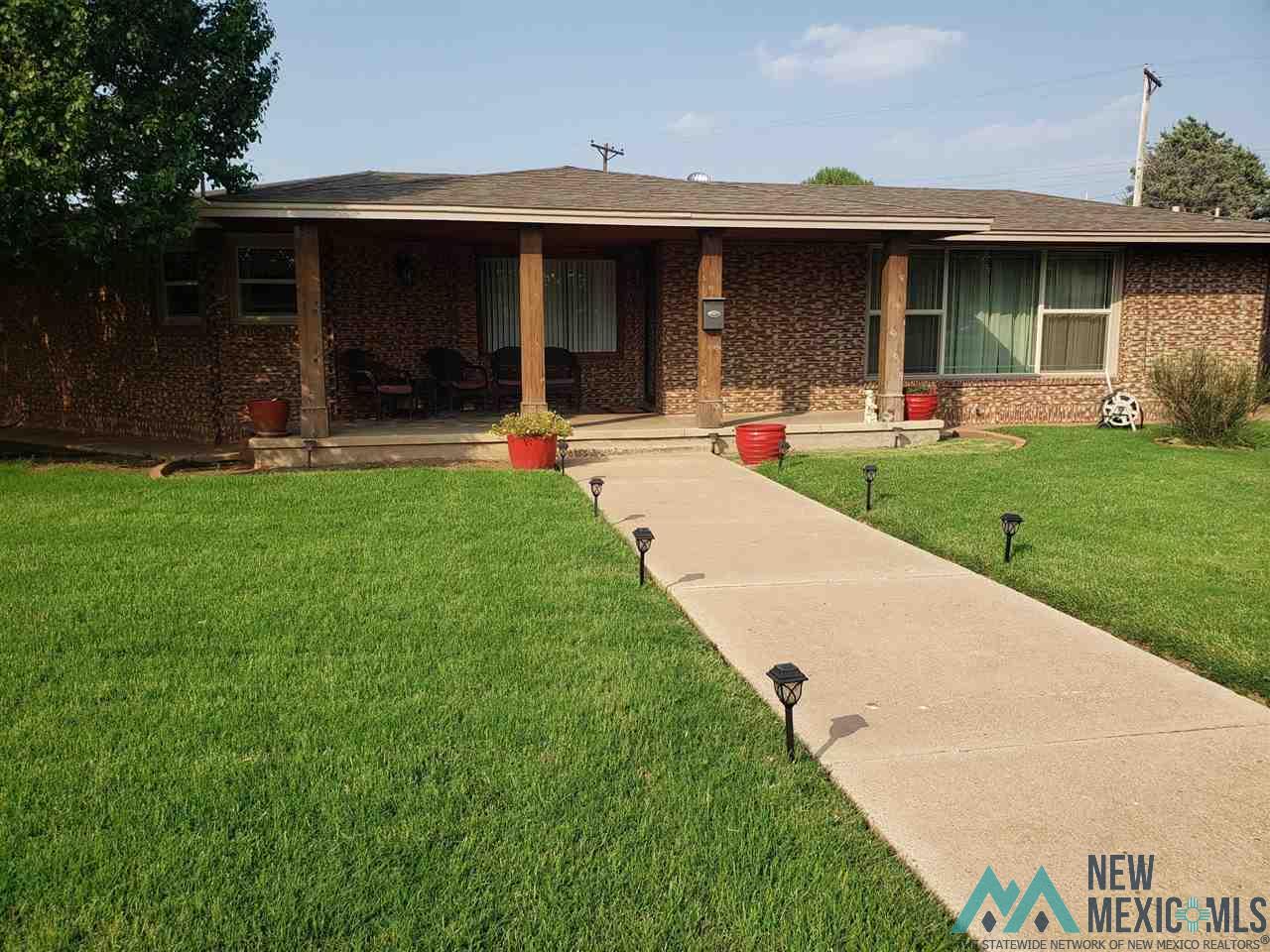 2901 Axtell Drive