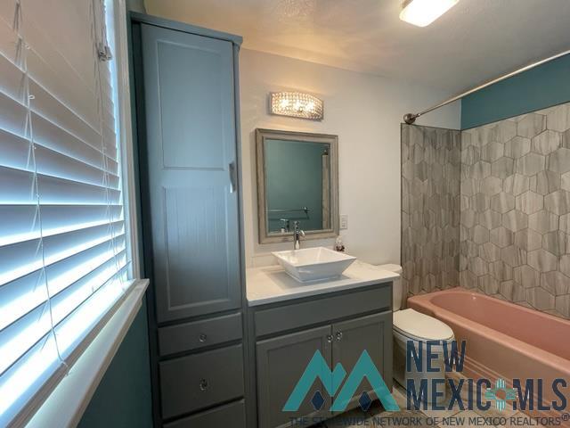 2901 Axtell Drive