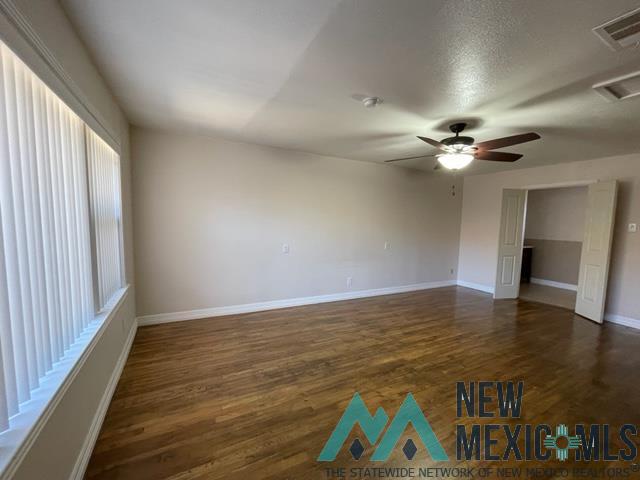 2901 Axtell Drive