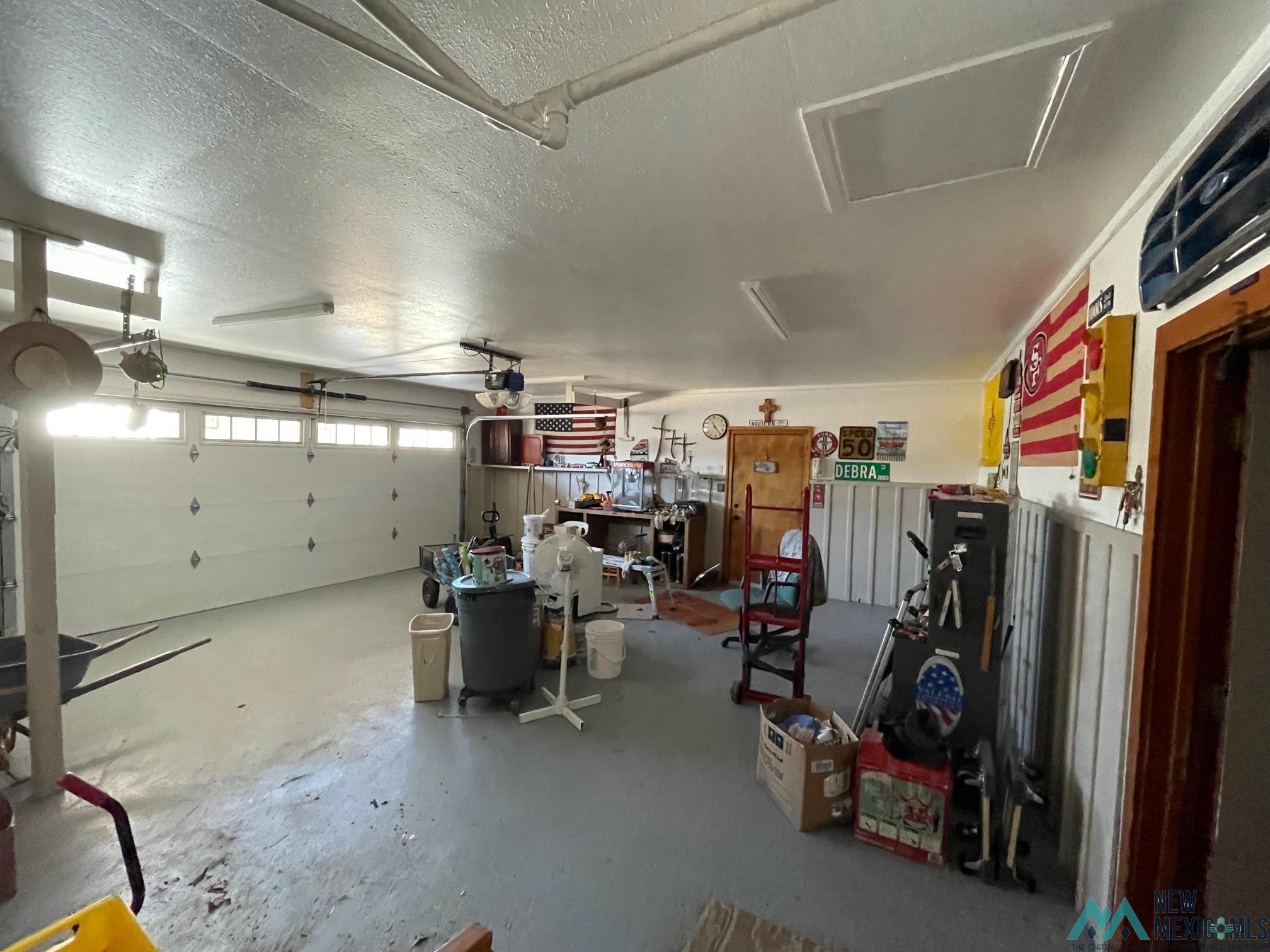 2901 Axtell Drive