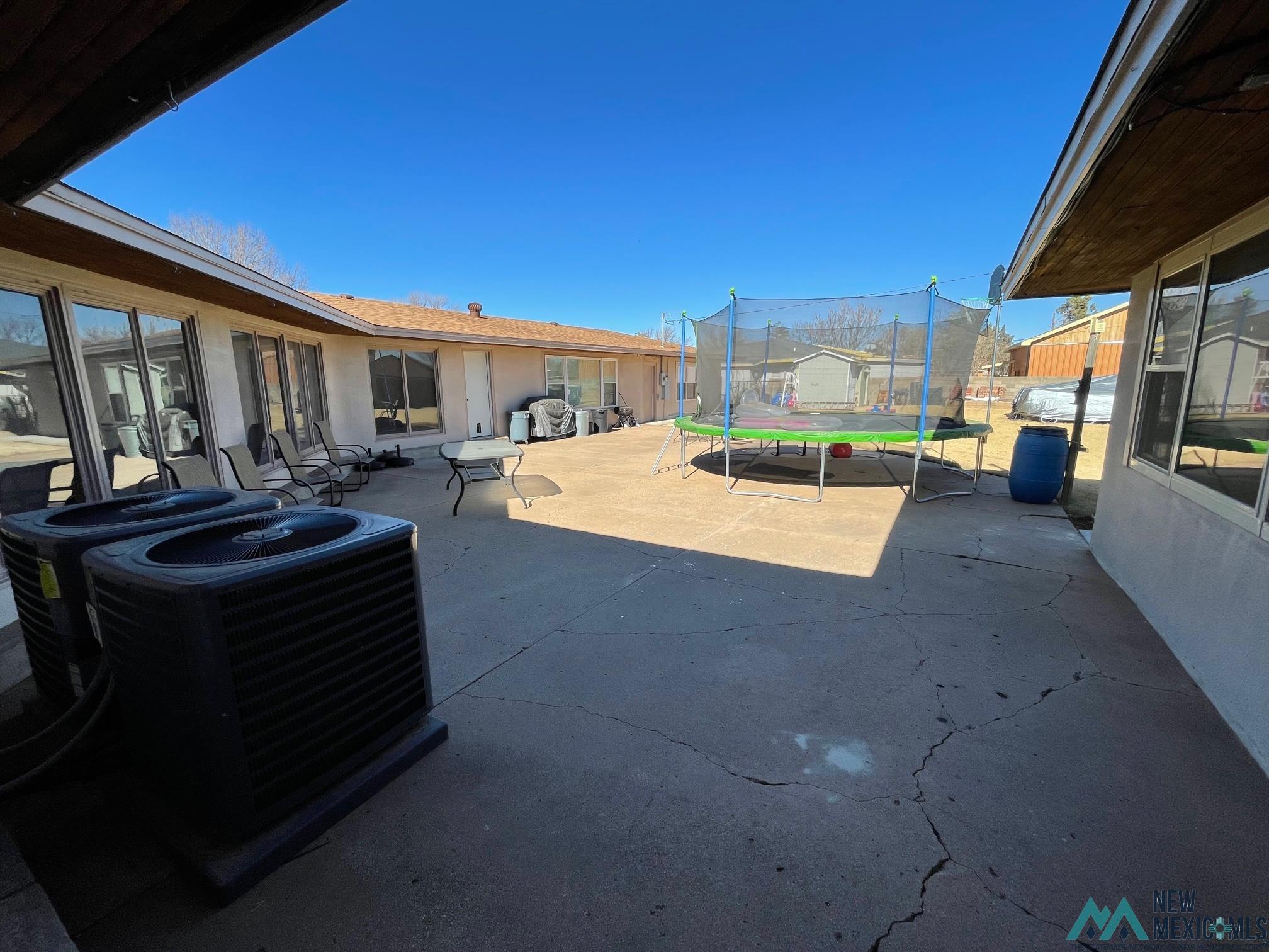 2901 Axtell Drive