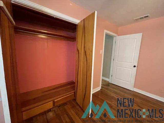 2901 Axtell Drive