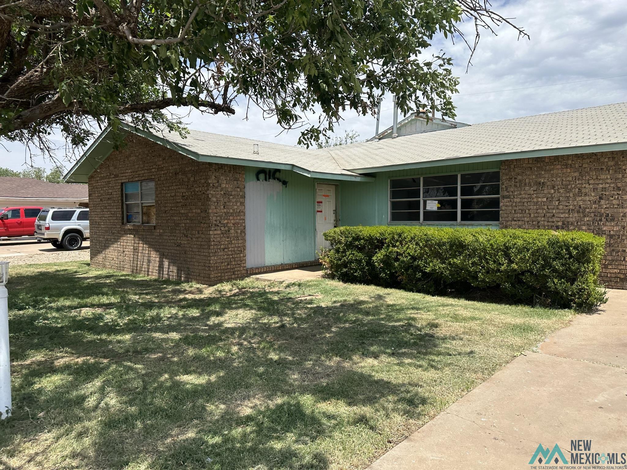 916 Purdue Avenue
