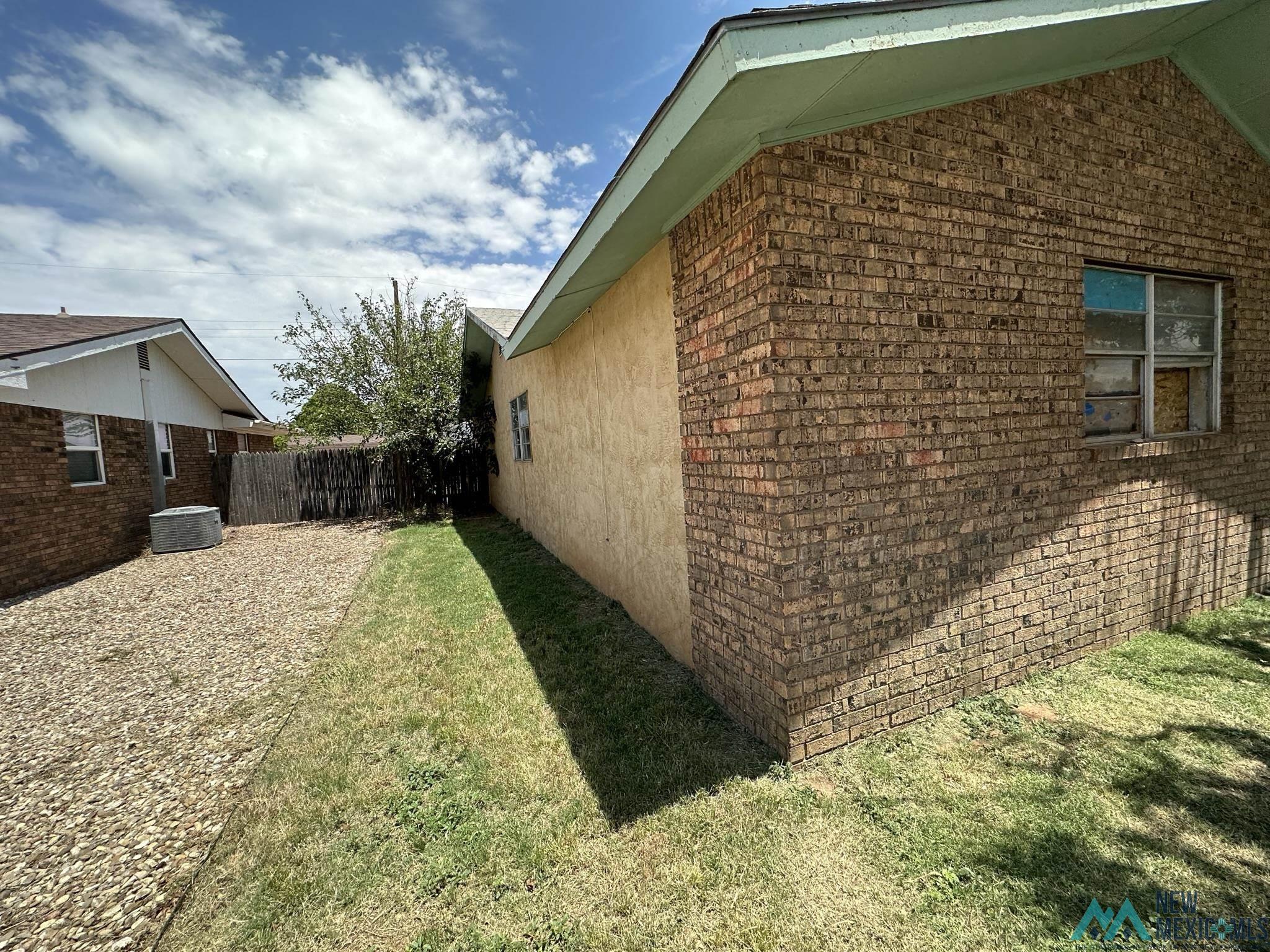 916 Purdue Avenue