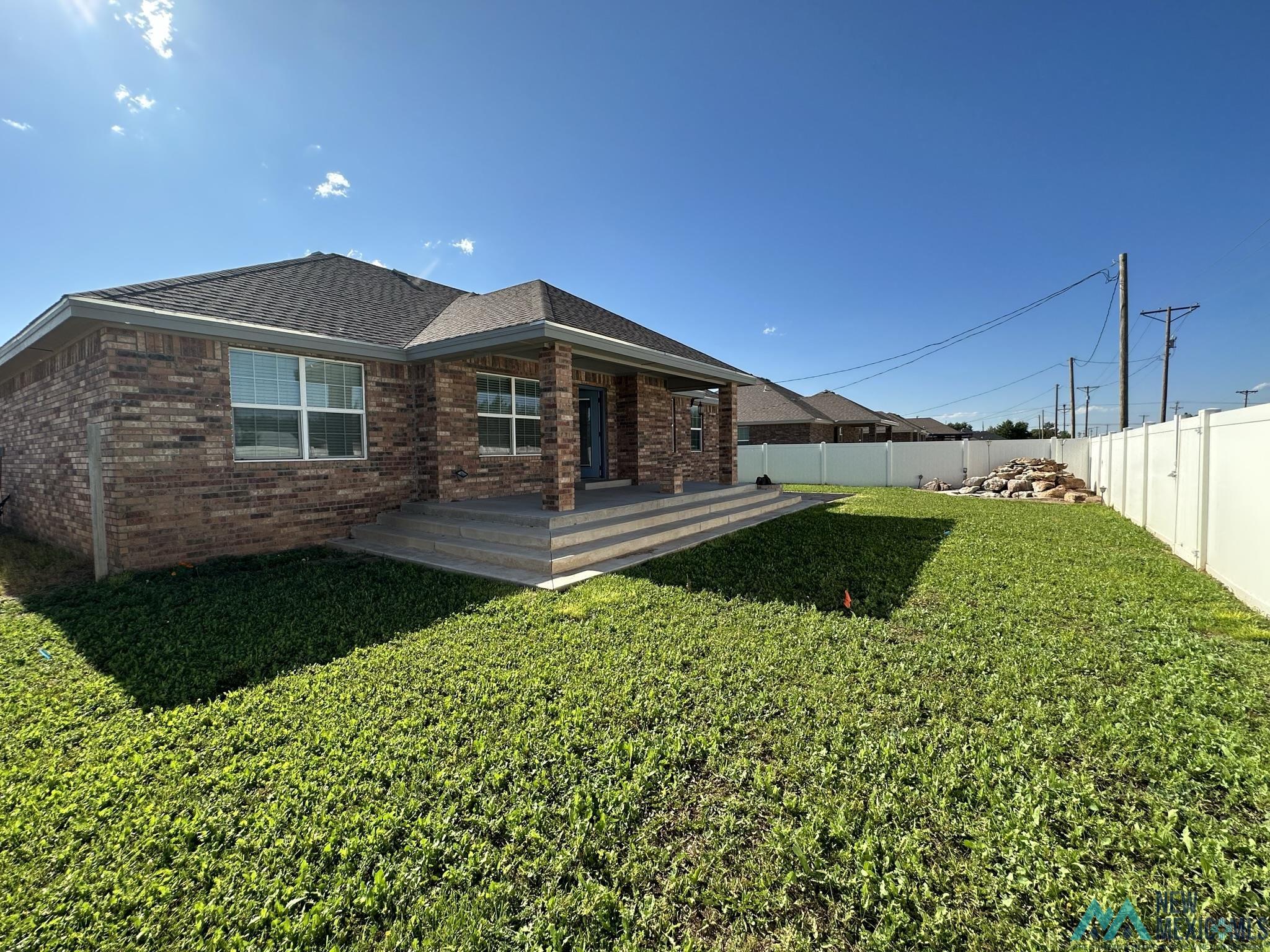 2131 Mockingbird Lane