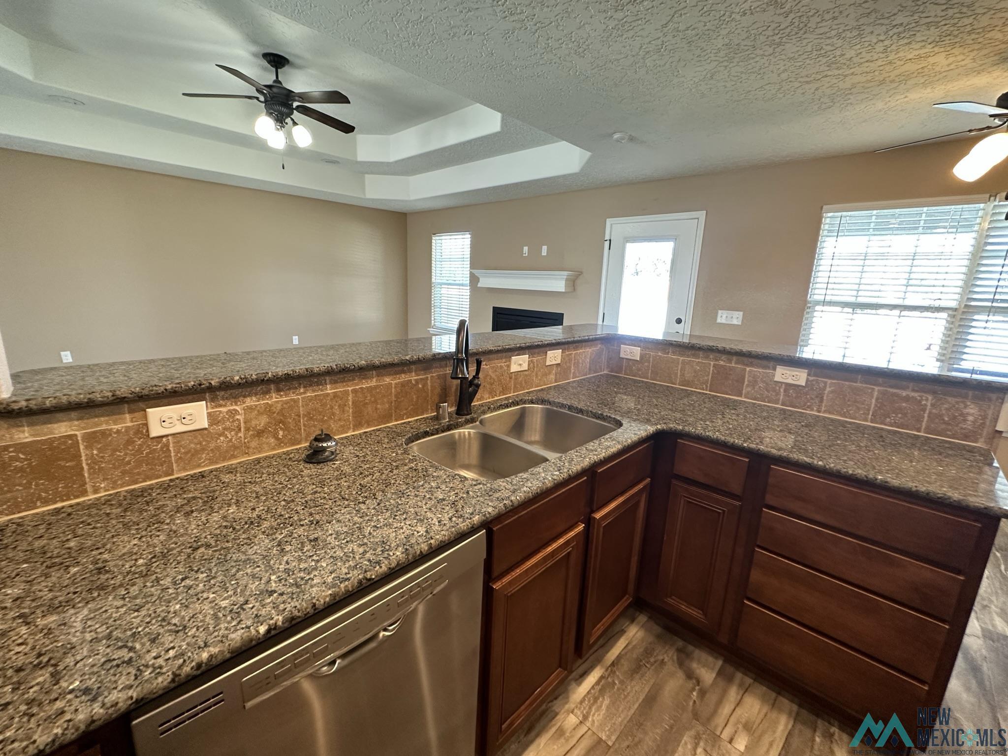 2131 Mockingbird Lane