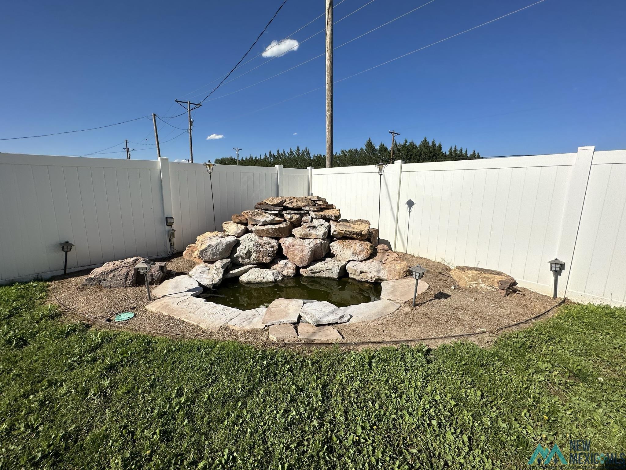 2131 Mockingbird Lane