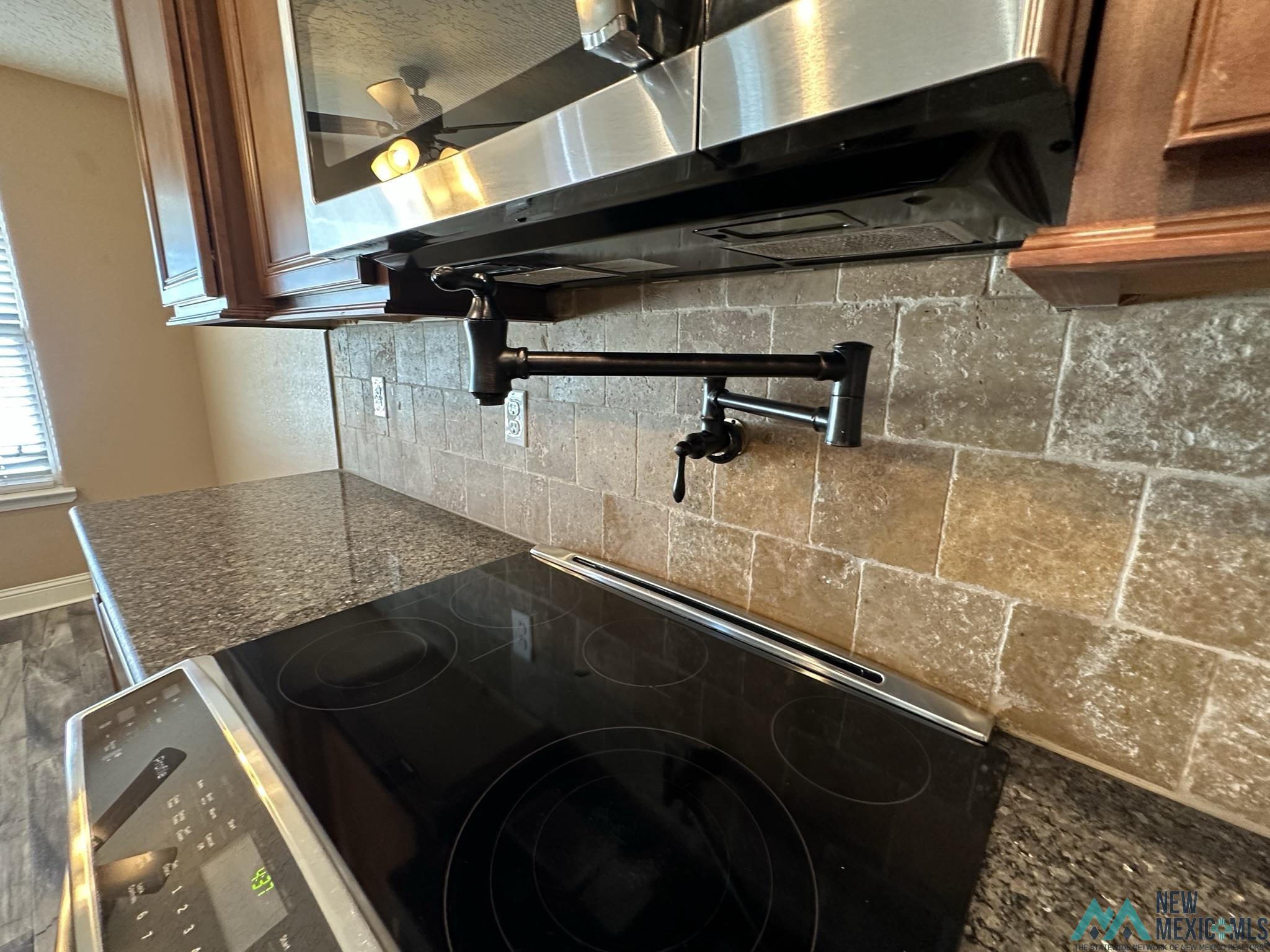 2131 Mockingbird Lane