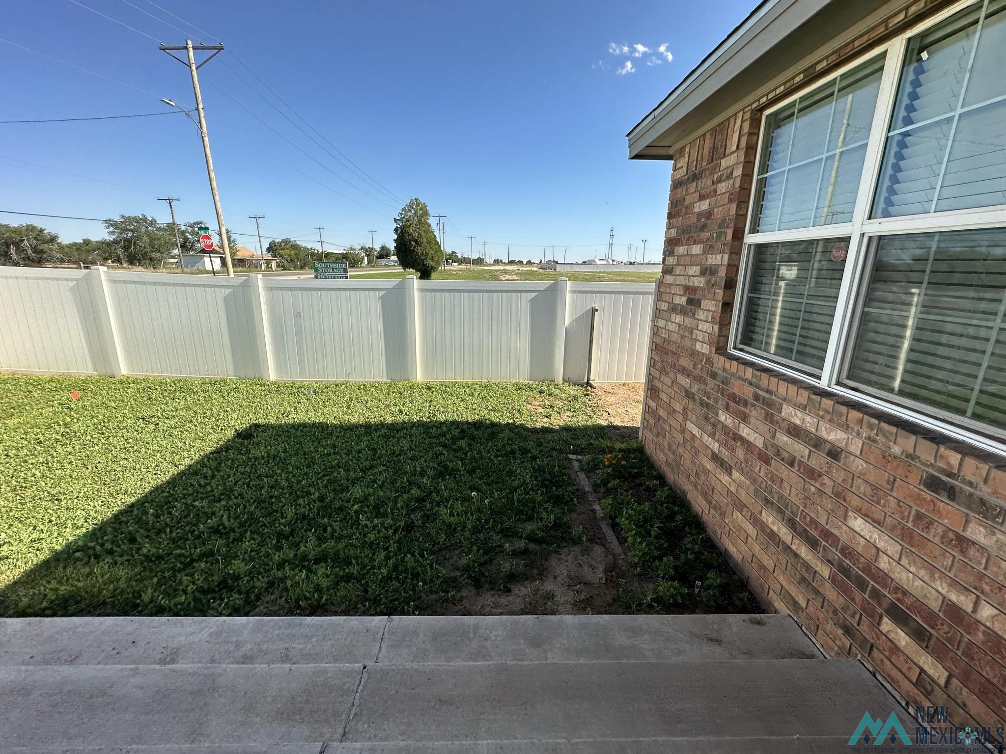 2131 Mockingbird Lane