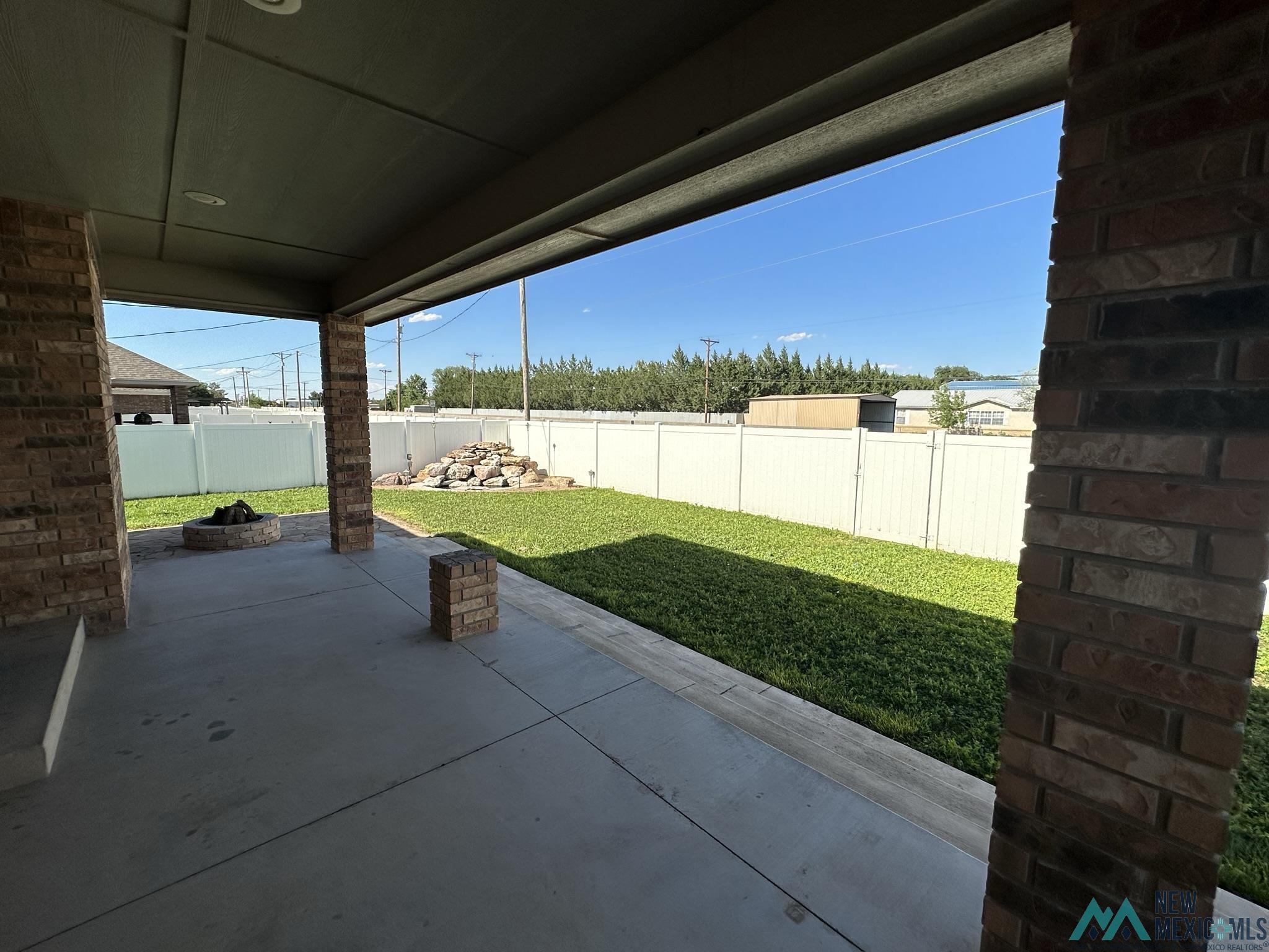 2131 Mockingbird Lane