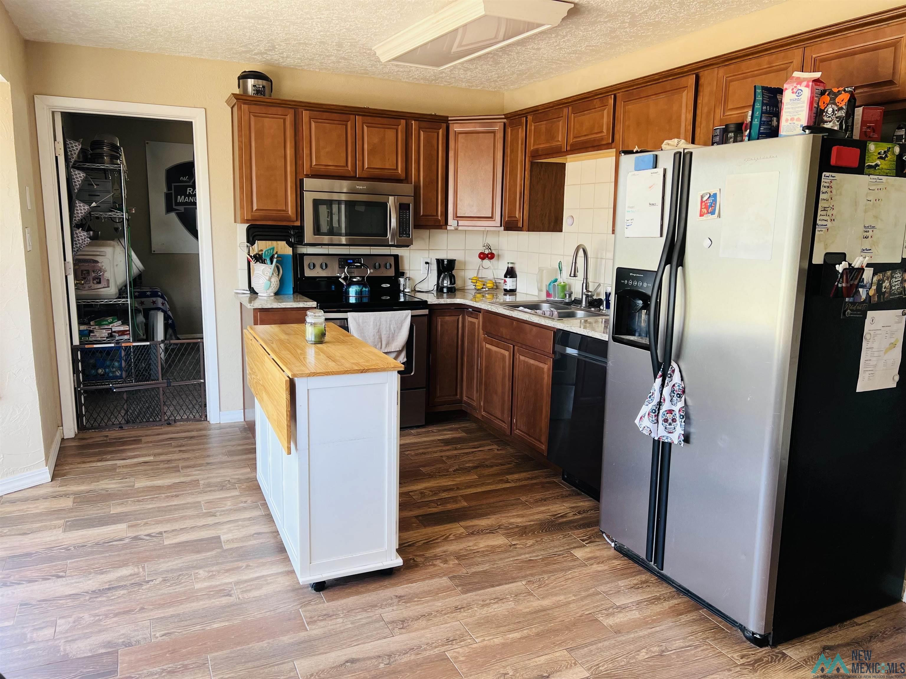 921 Fairmont Court