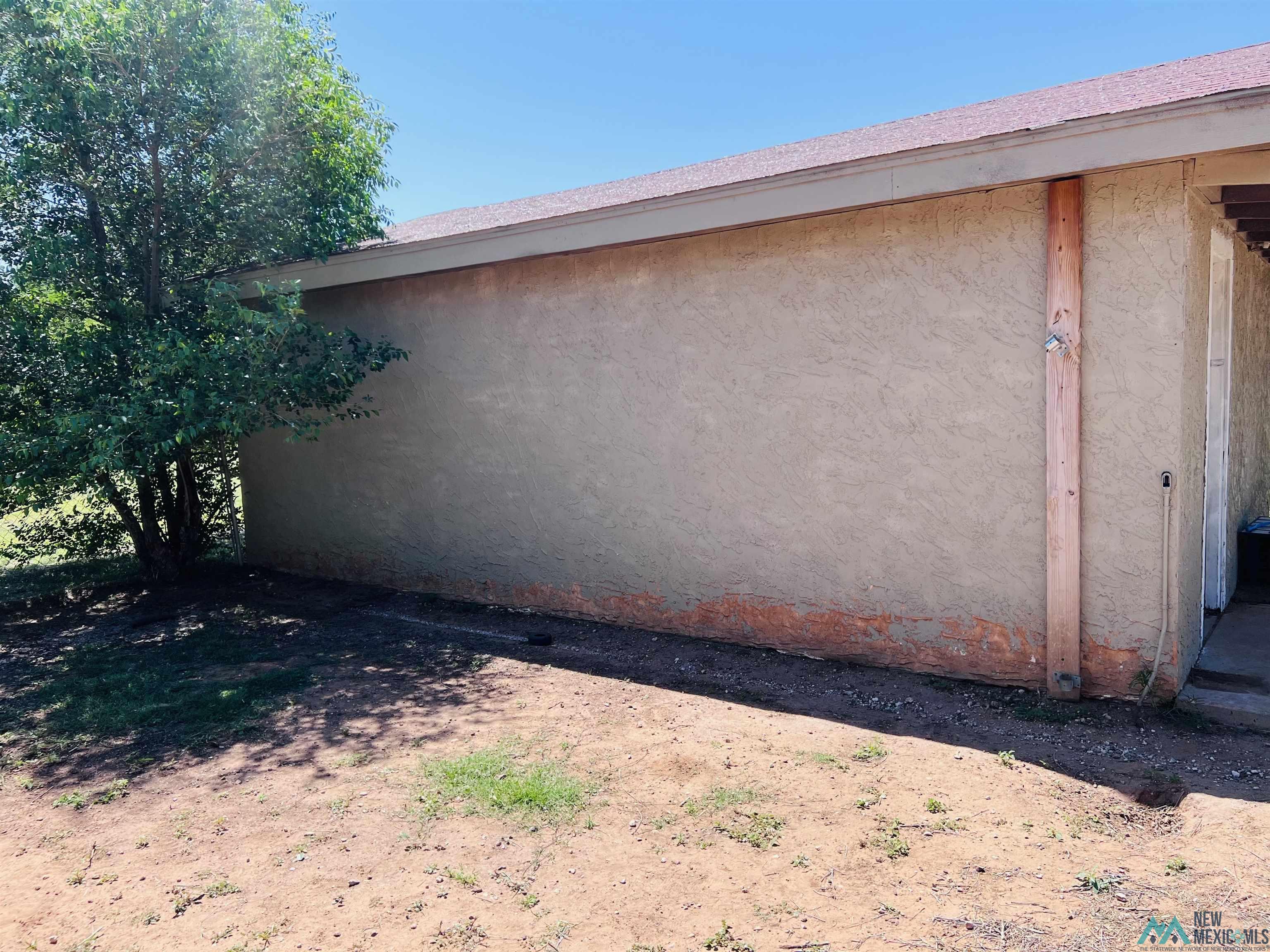 921 Fairmont Court