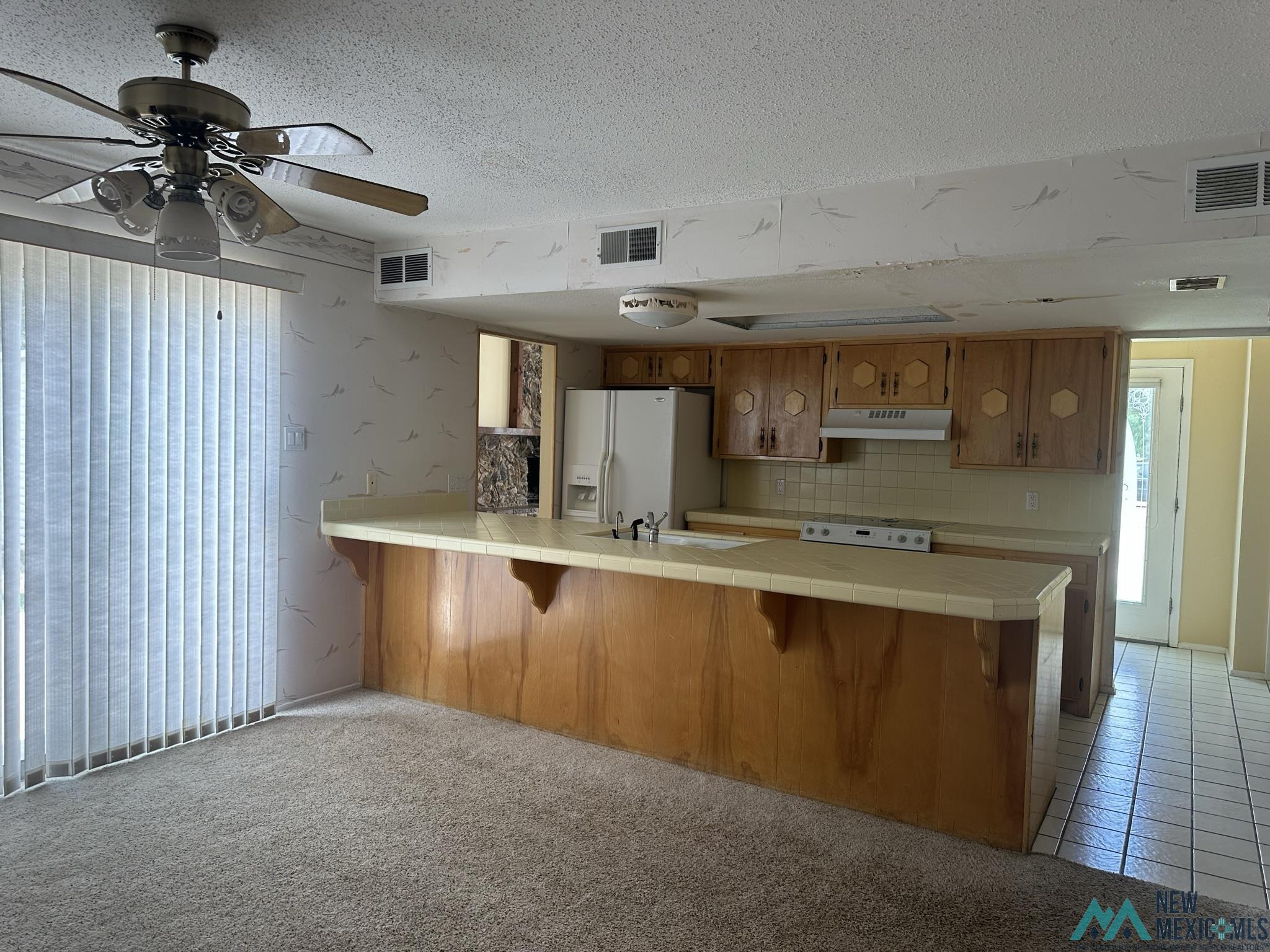 1100 Colonial Parkway