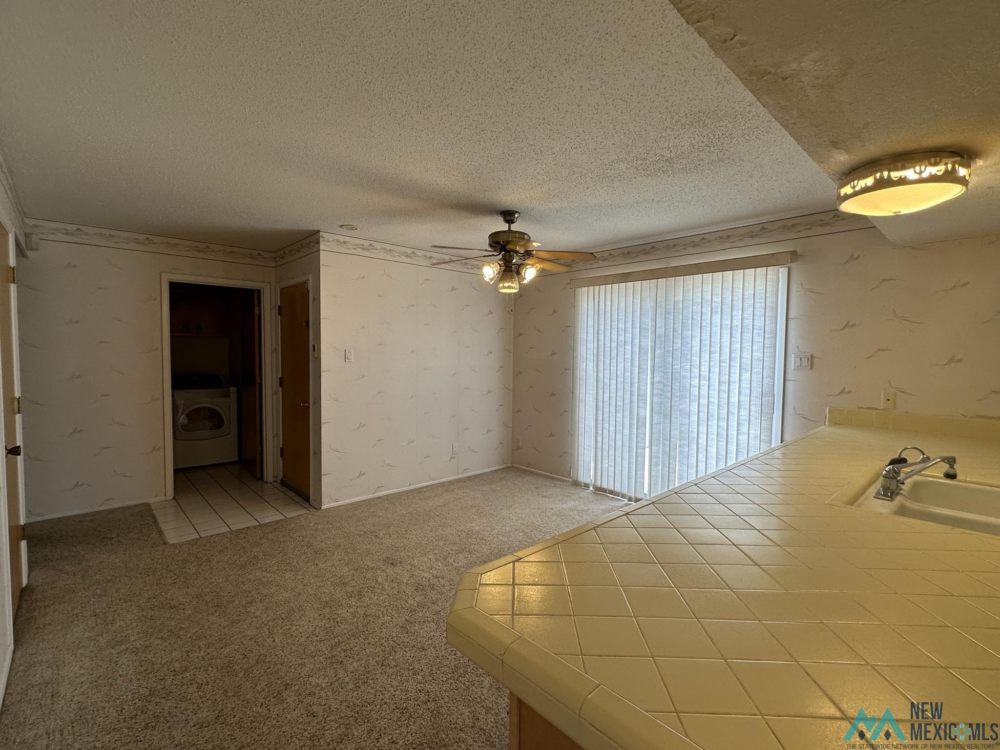 1100 Colonial Parkway