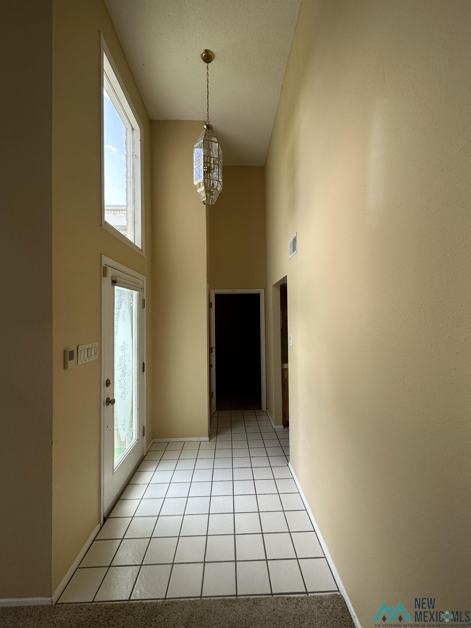 1100 Colonial Parkway