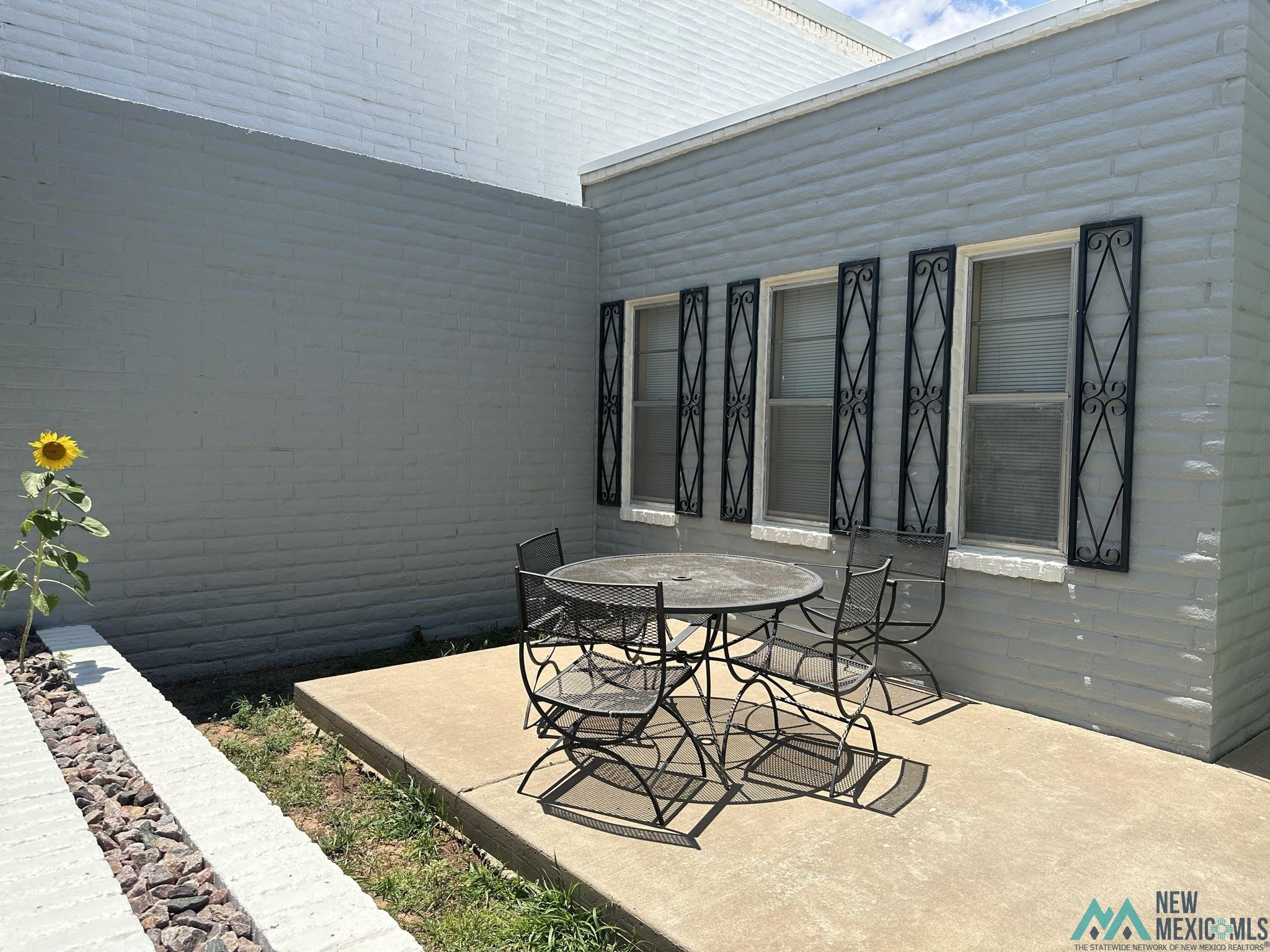 1100 Colonial Parkway