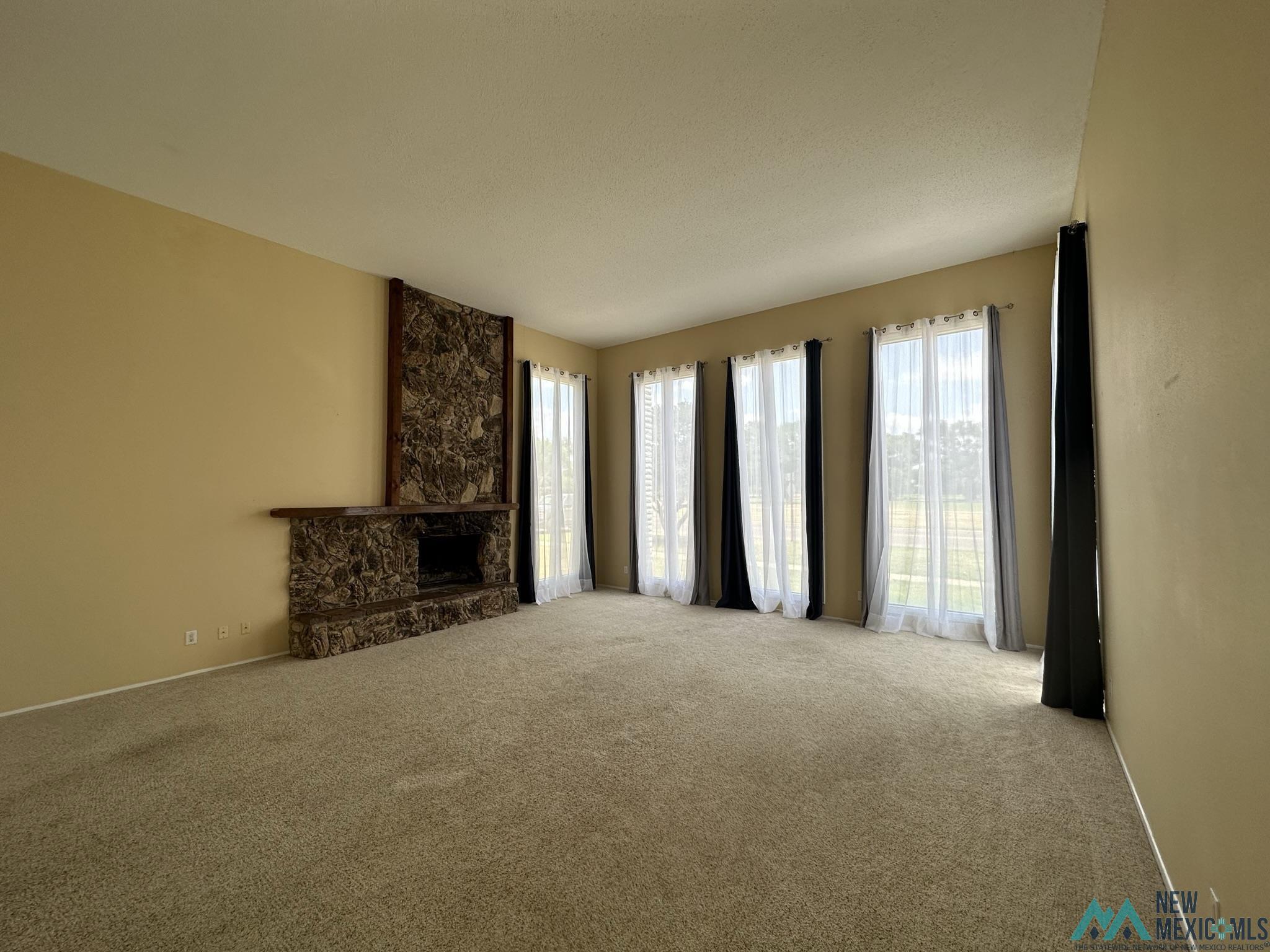 1100 Colonial Parkway