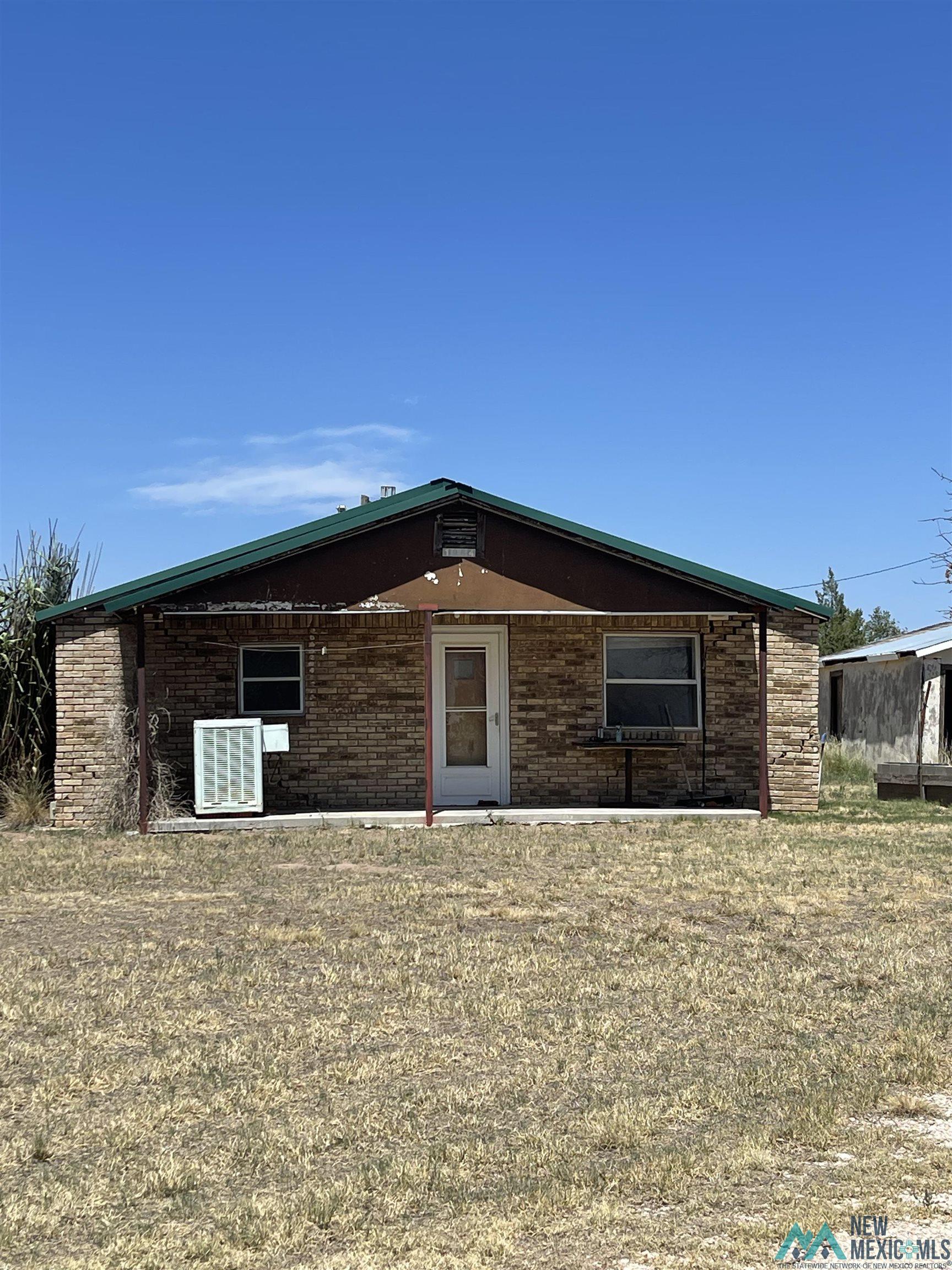 1964 S Roosevelt Road 7