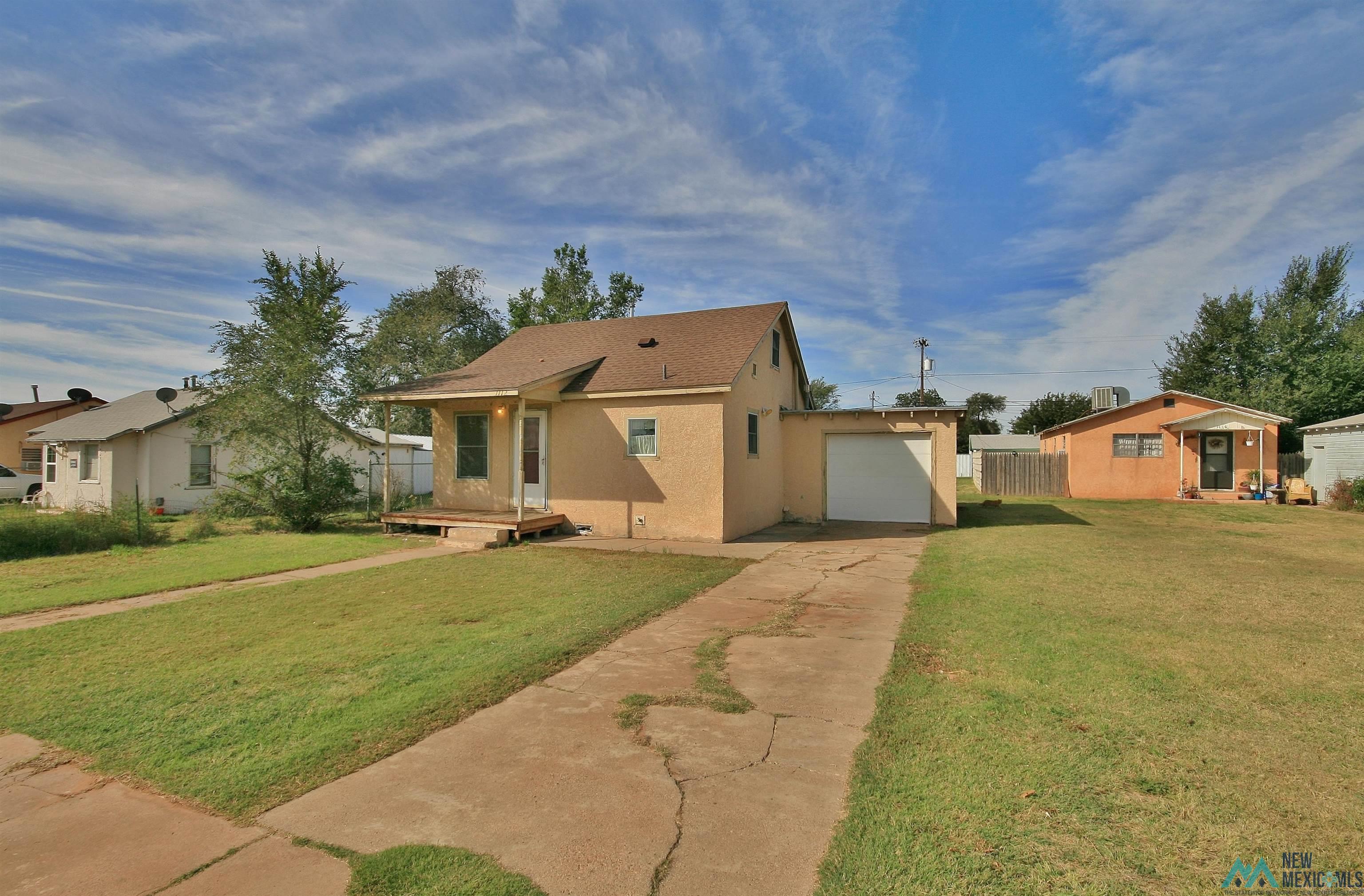 1112 Maple Street