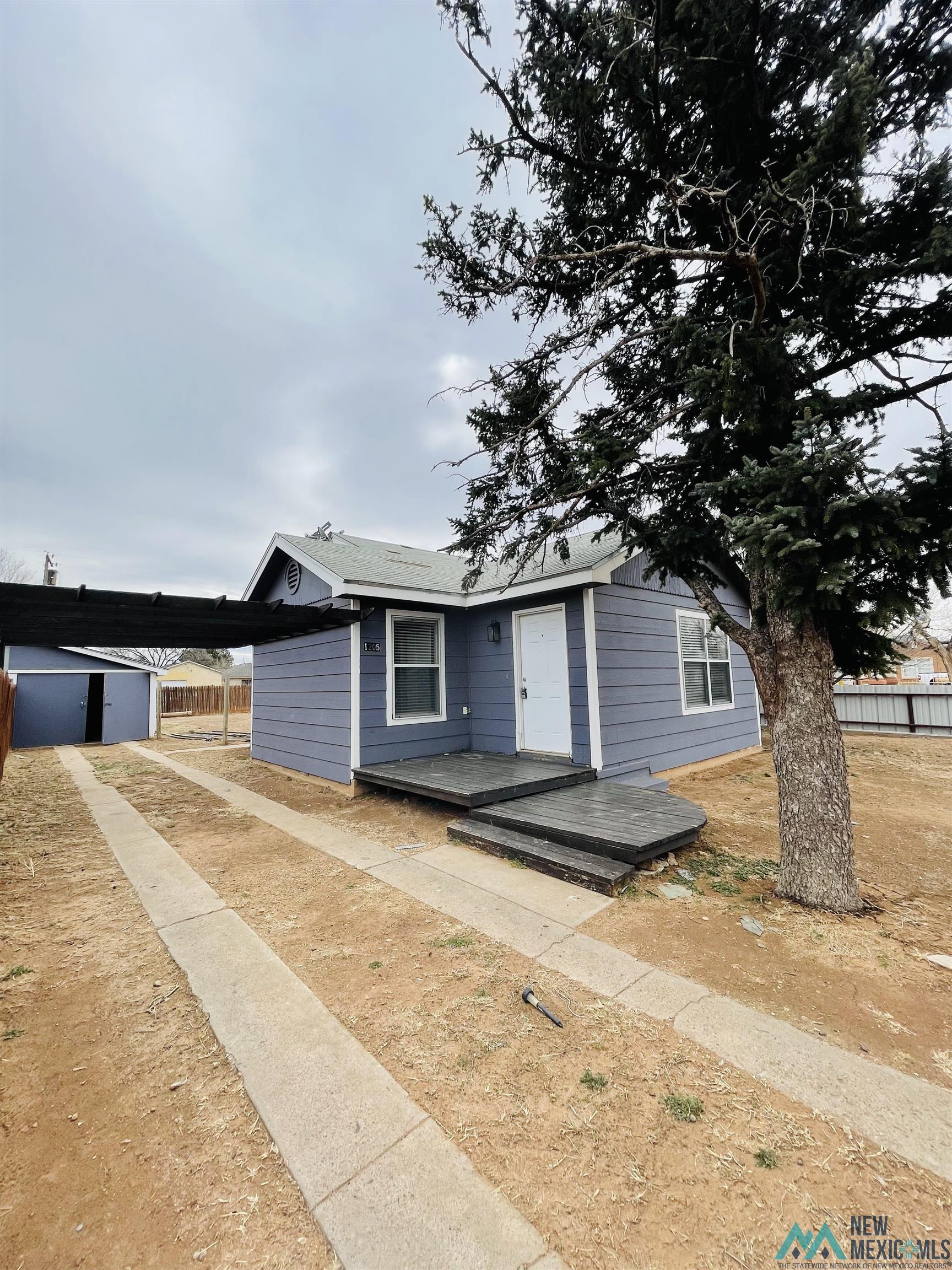 1205 Edwards Street