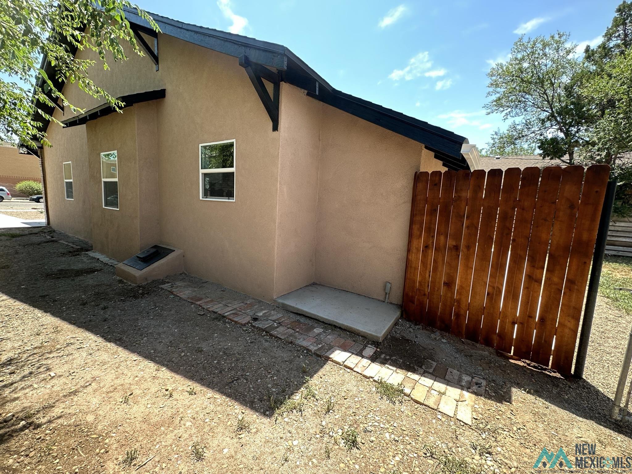 816 Mitchell Street