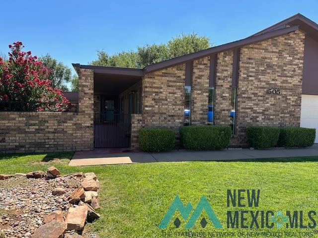 1505 Colonial Parkway