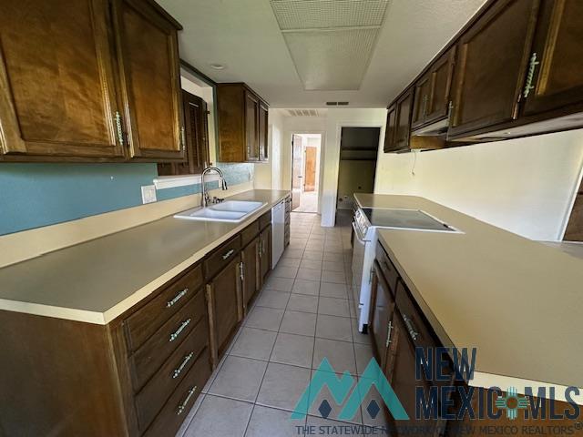 1505 Colonial Parkway