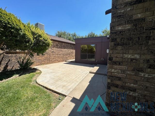 1505 Colonial Parkway