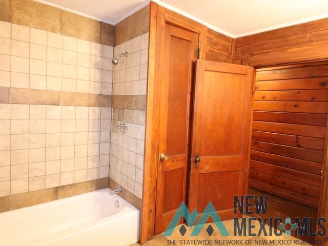 703-705 Sheldon Street