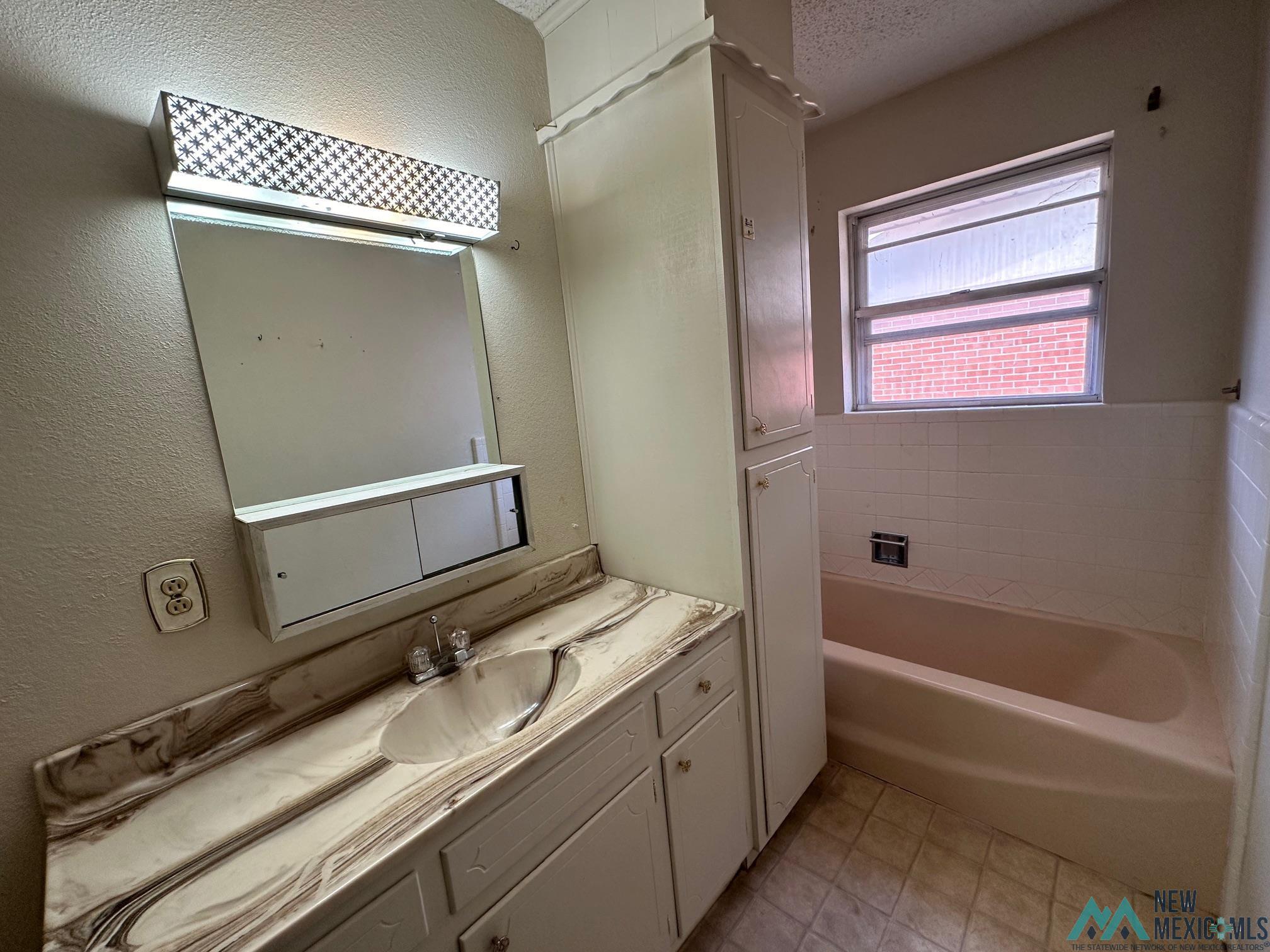 1316 S Avenue A Avenue