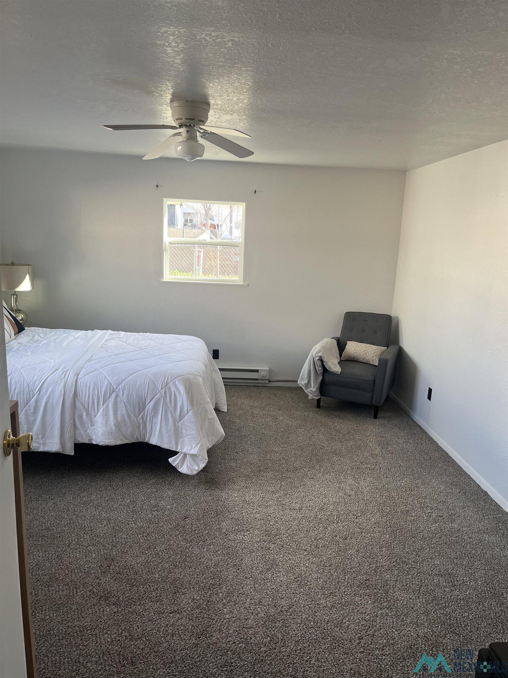 225 E Plaza Drive
