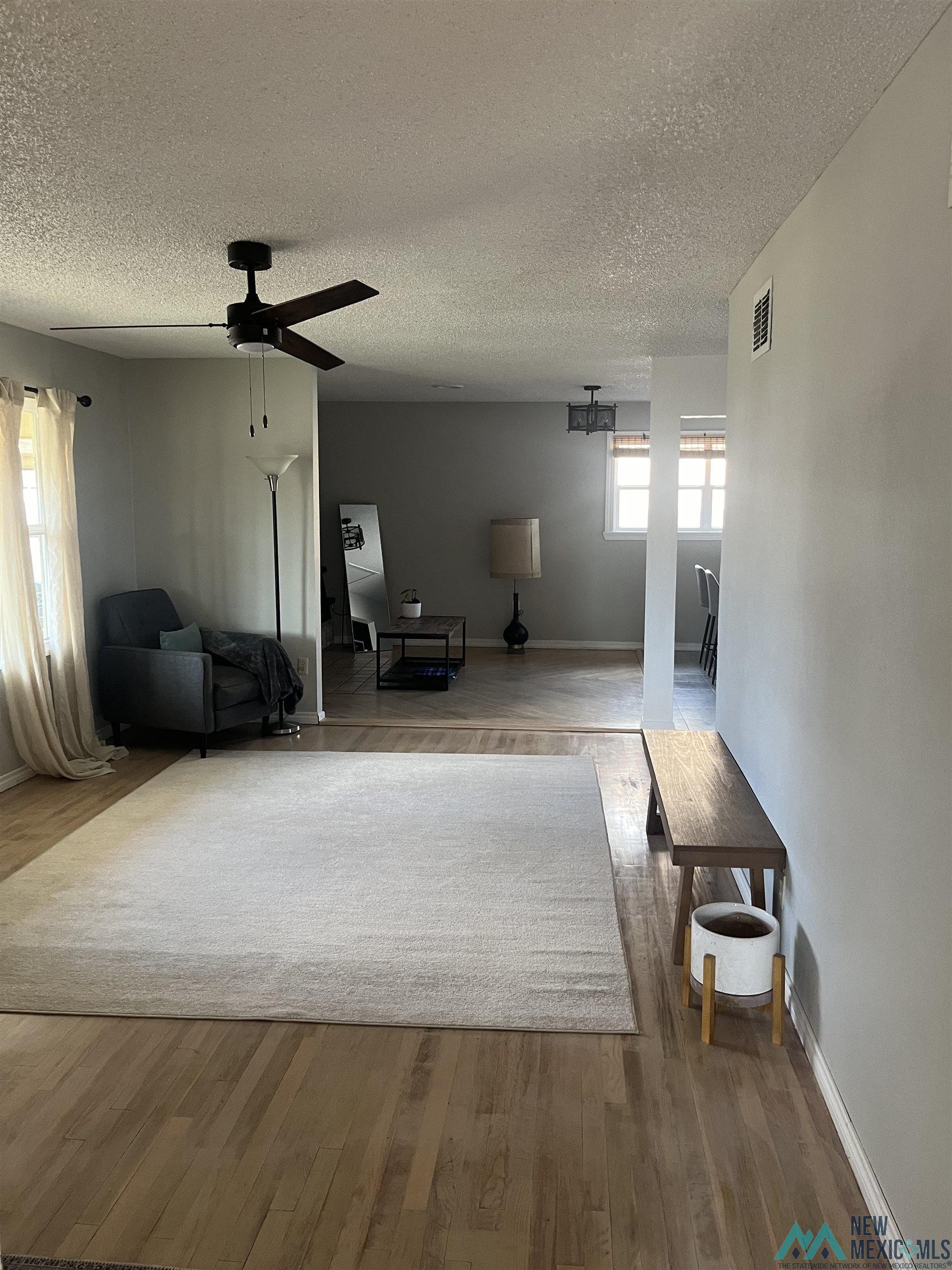 225 E Plaza Drive